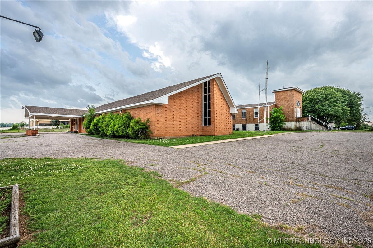 2000 W 32nd Ada OK 74820