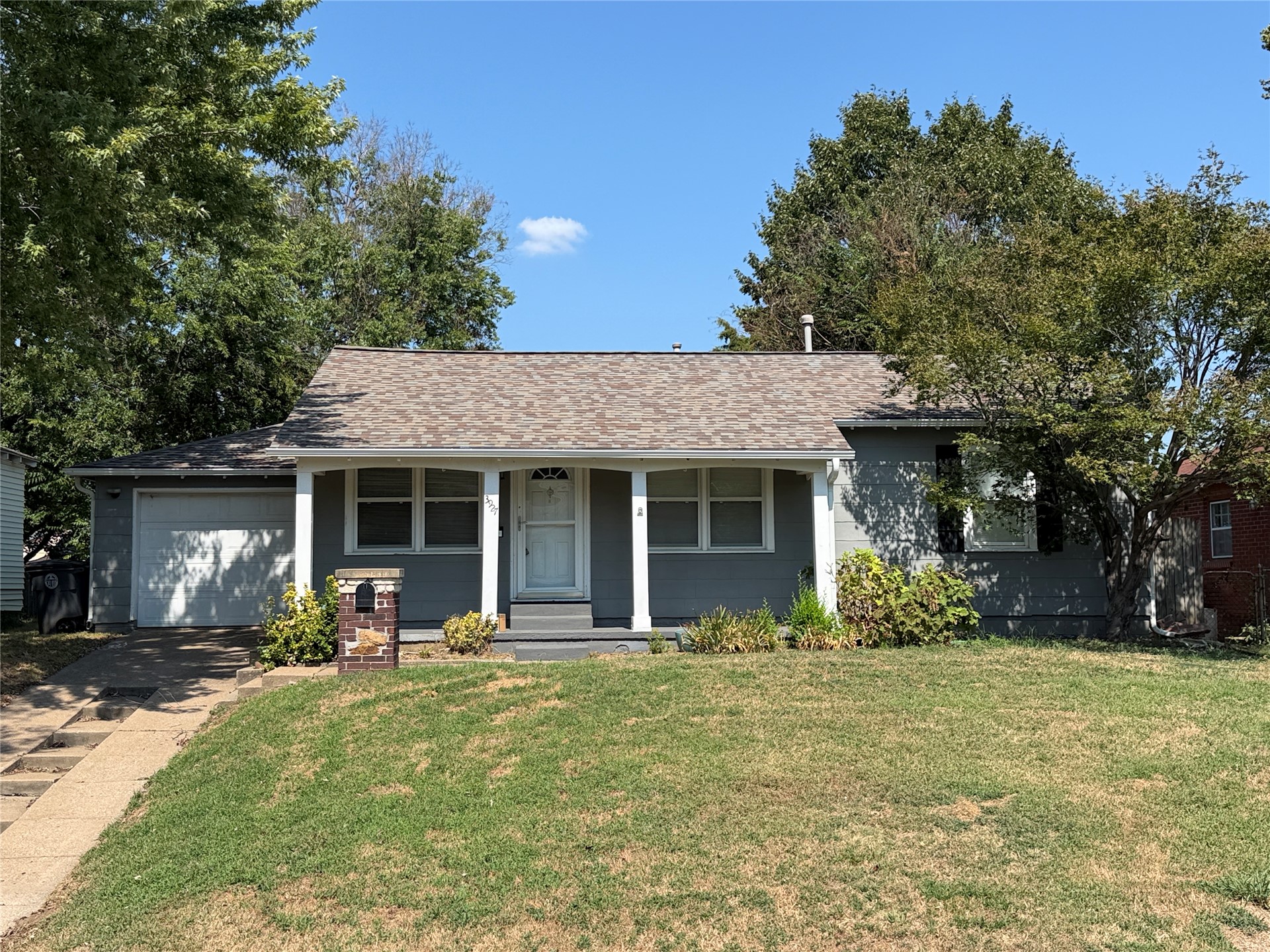 3927 E 2nd Street E Tulsa OK 74112