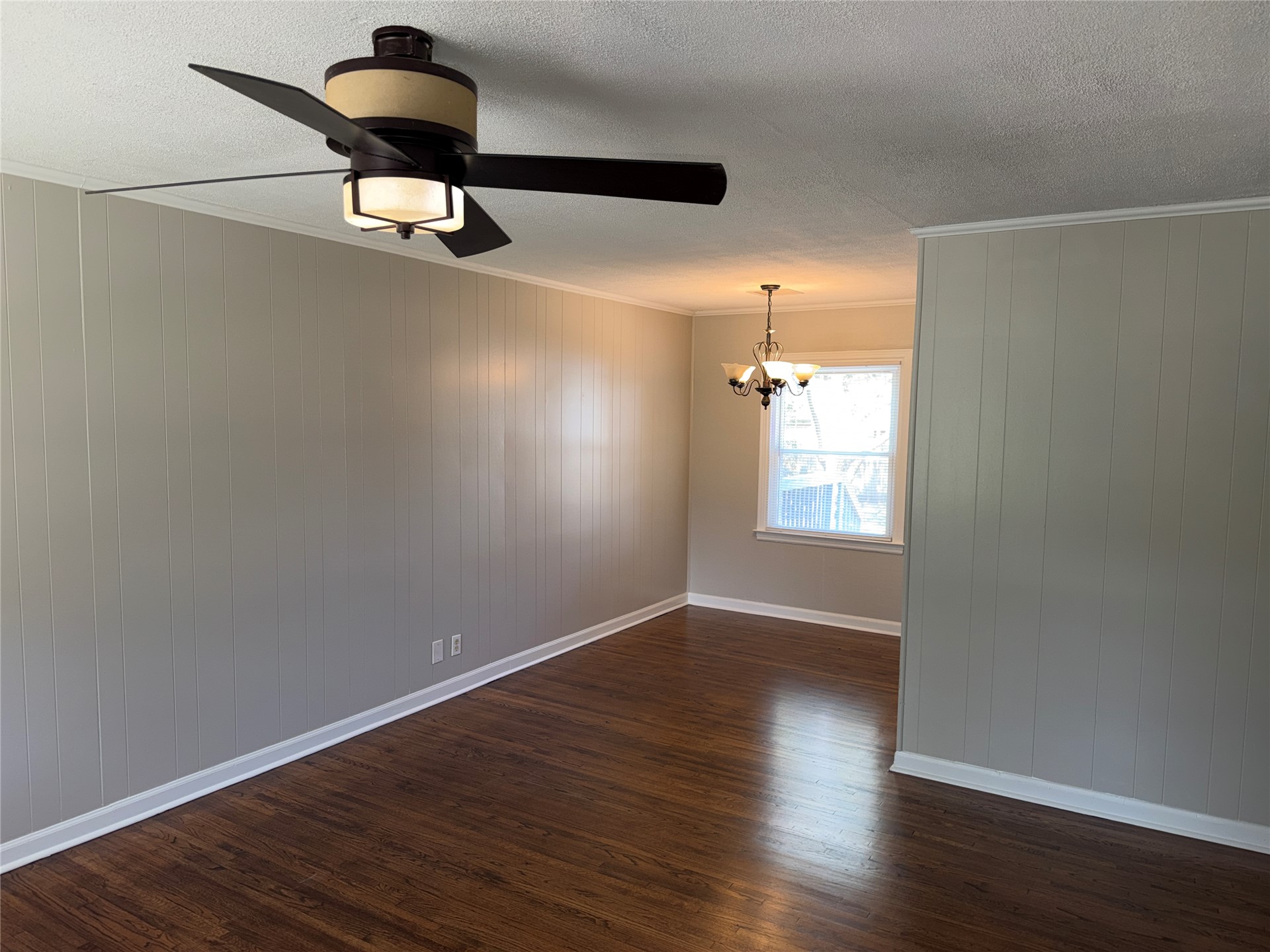 3927 E 2nd Street E Tulsa OK 74112