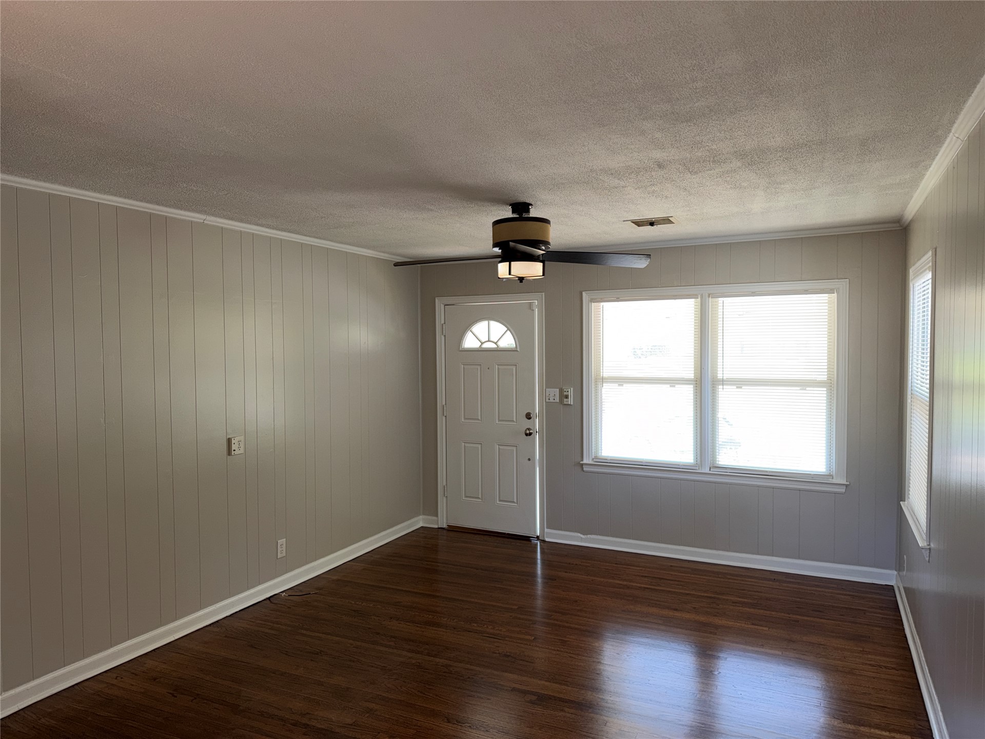 3927 E 2nd Street E Tulsa OK 74112