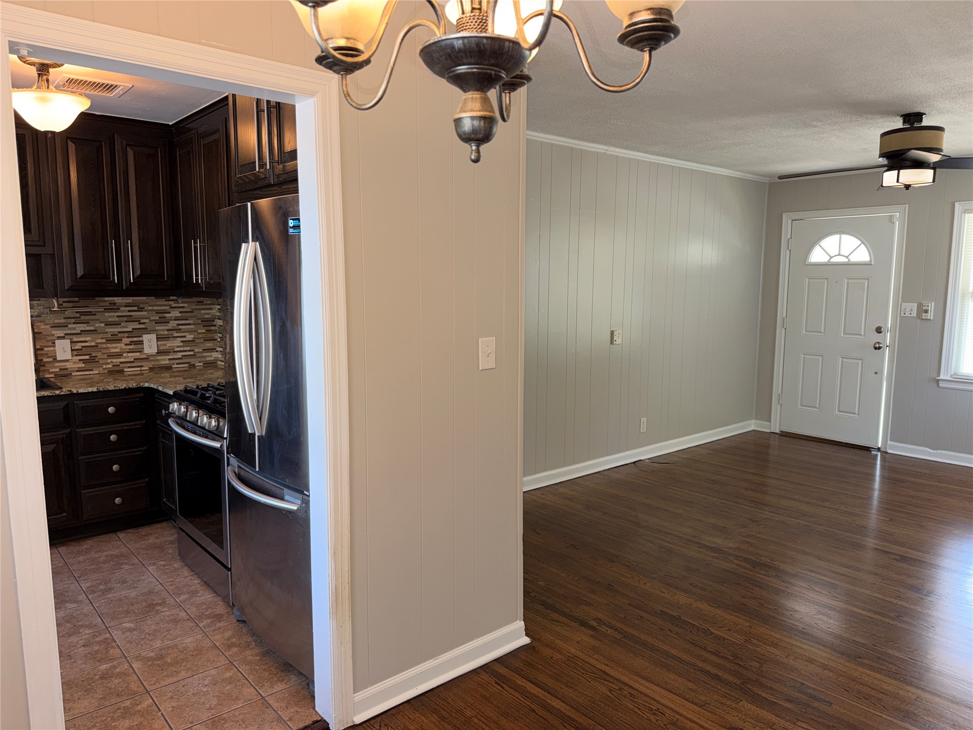 3927 E 2nd Street E Tulsa OK 74112
