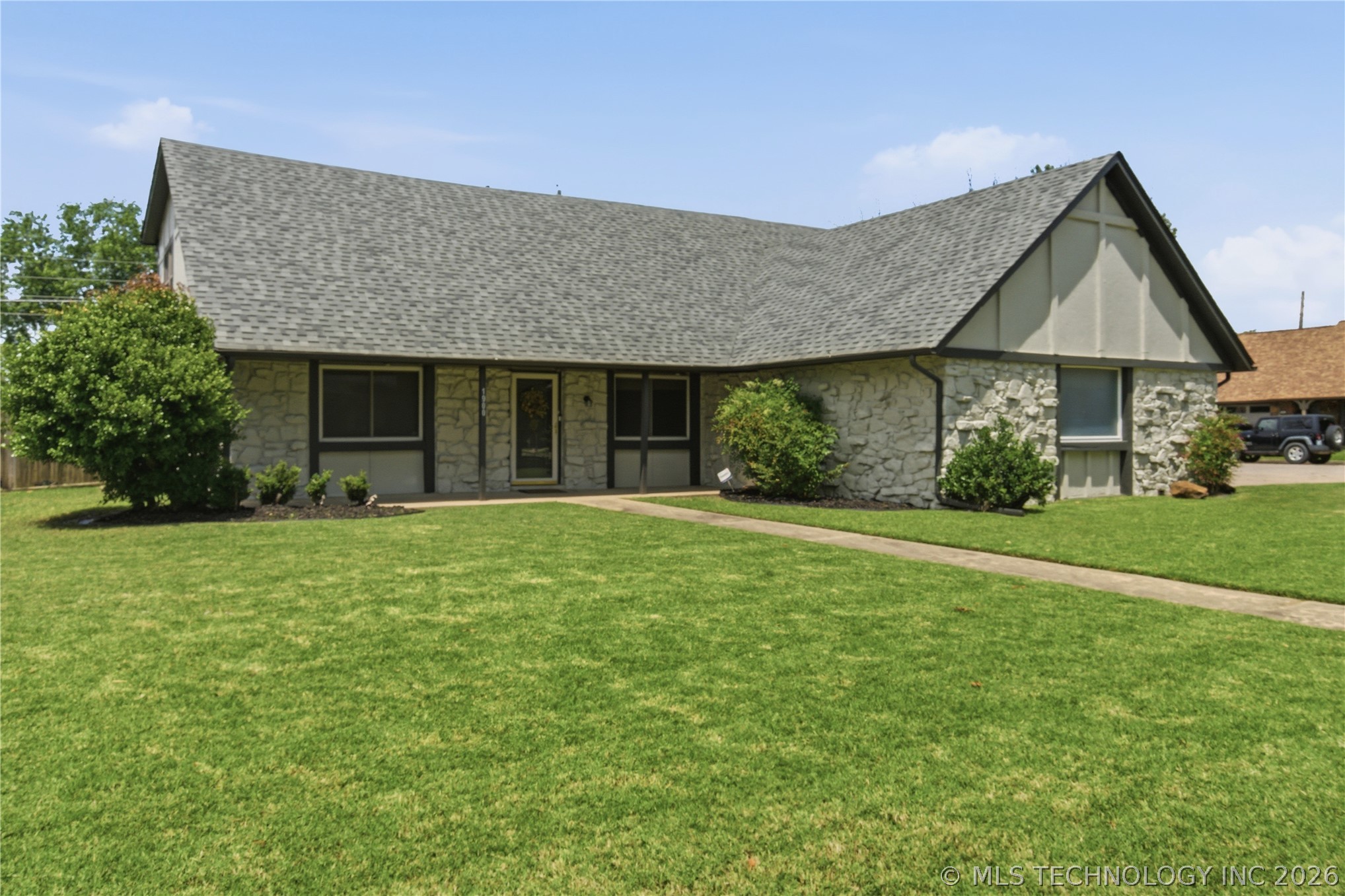 1900 W Indianola Street Broken Arrow OK 74012