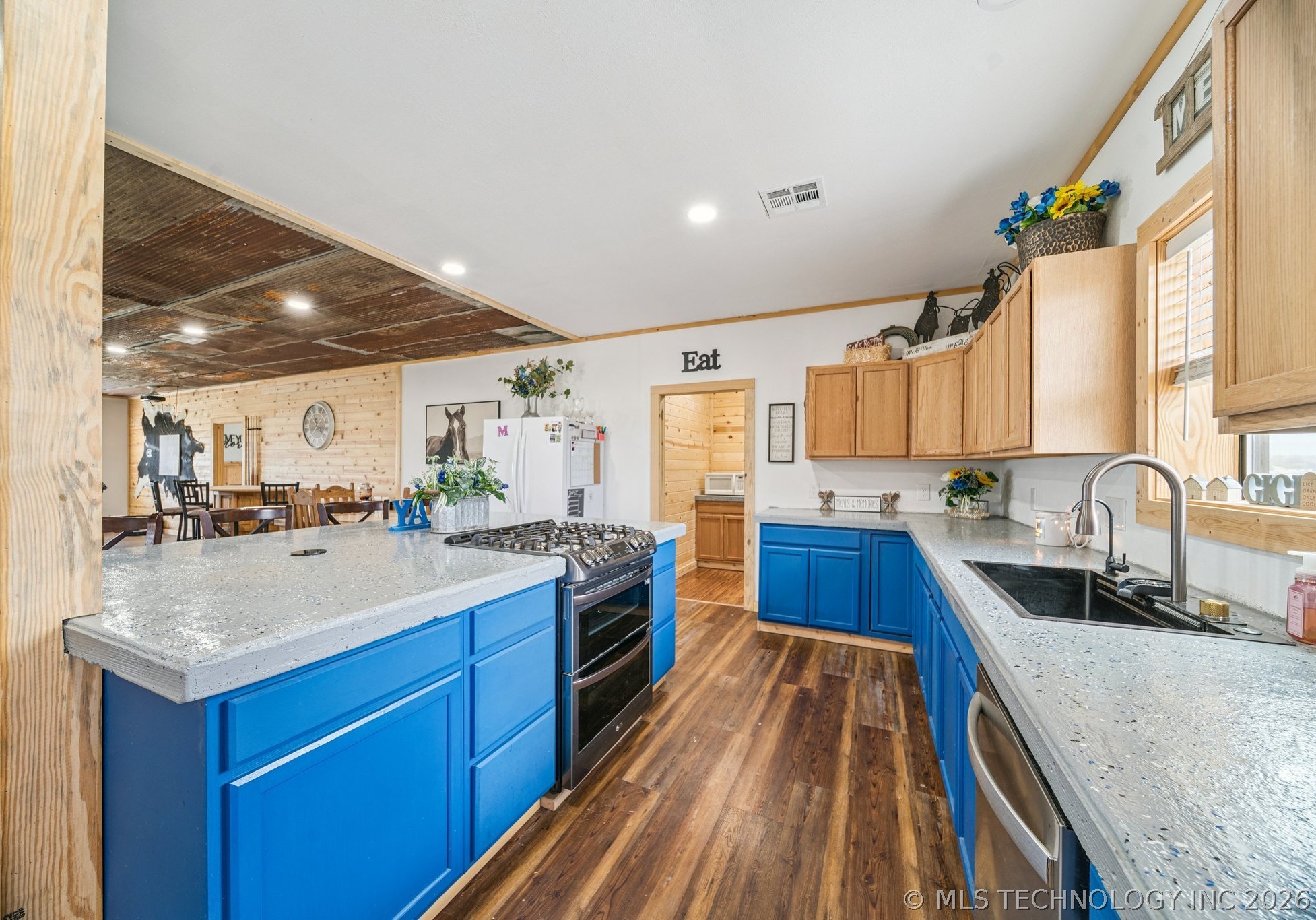 1450 W 520 Road Pryor OK 74361