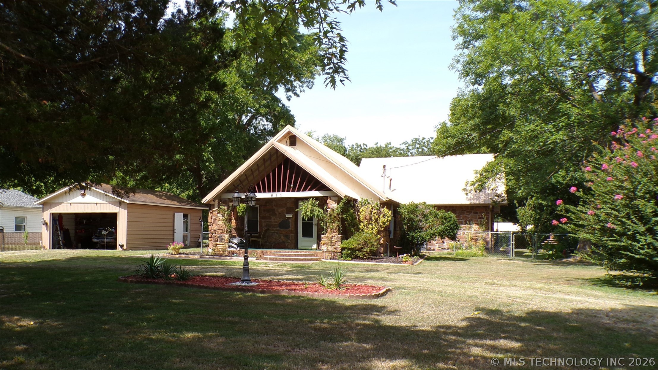 811 N State Street Wagoner OK 74467