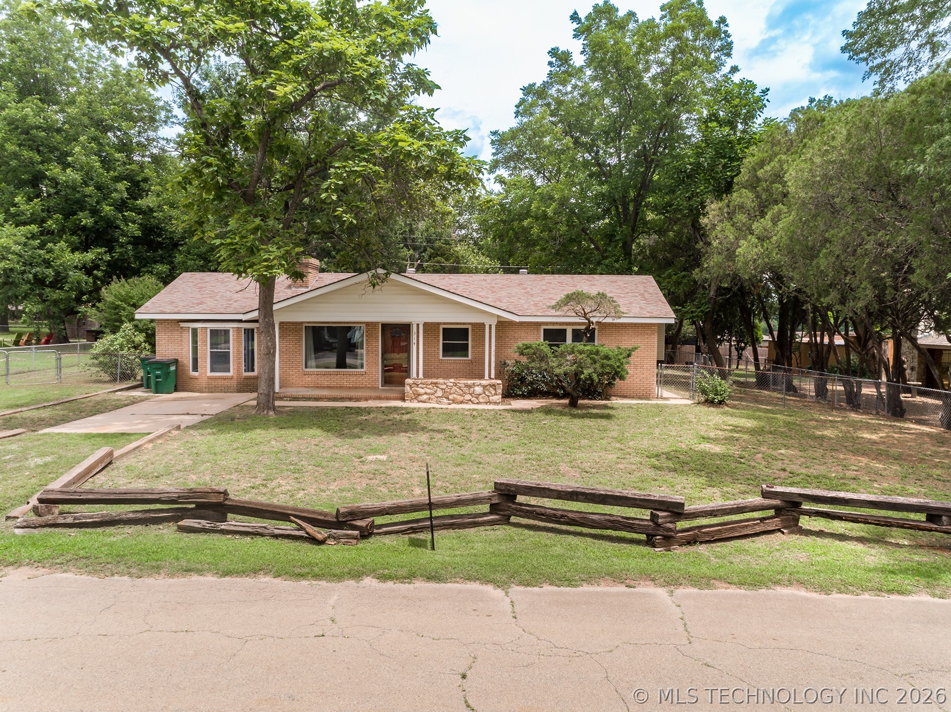 314 SW 3rd Perkins OK 74059