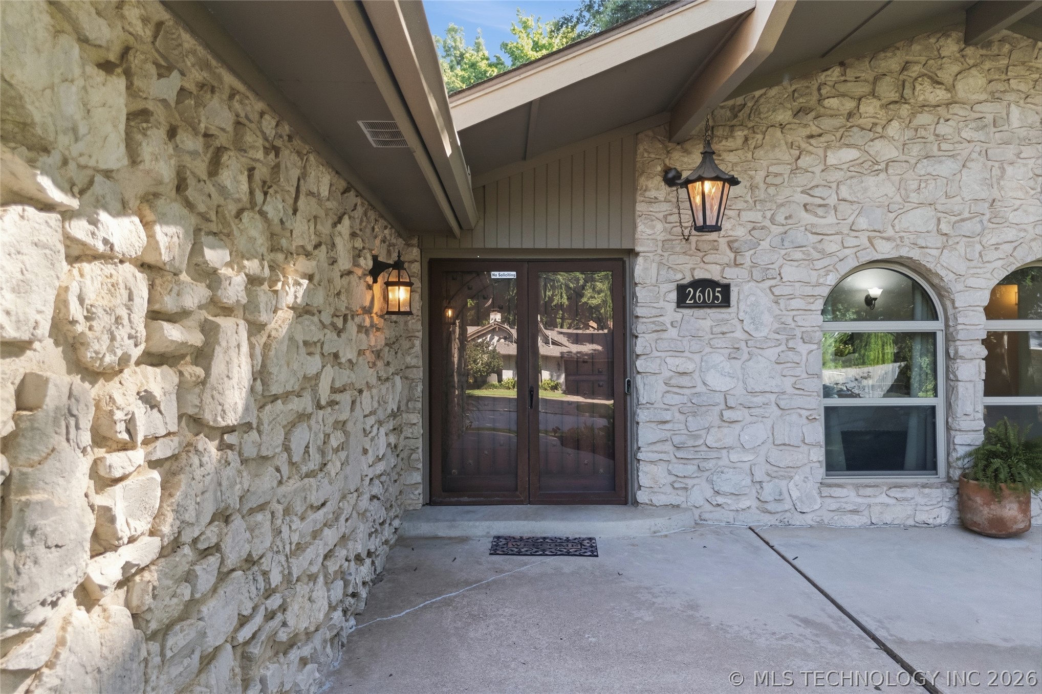 2605 E 72nd Street Tulsa OK 74136