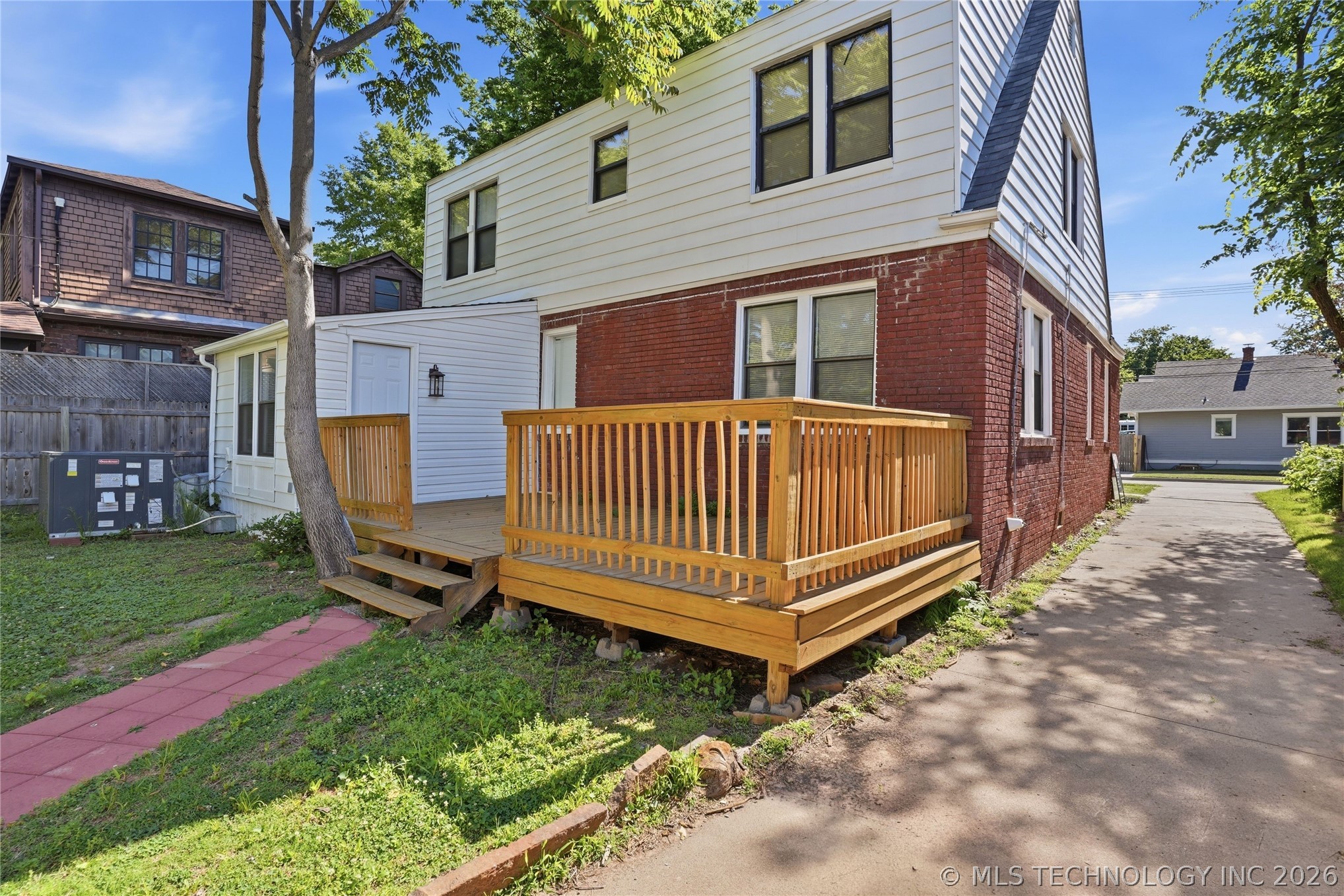1628 S Victor Avenue Tulsa OK 74104