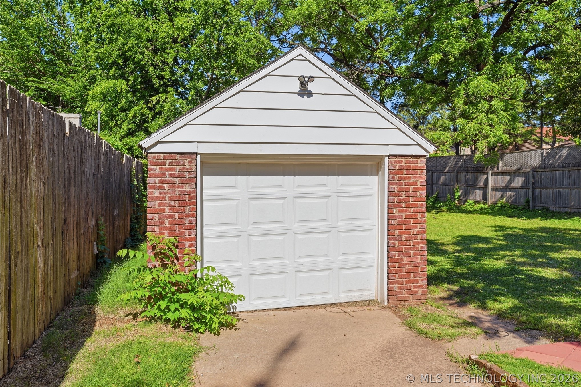 1628 S Victor Avenue Tulsa OK 74104