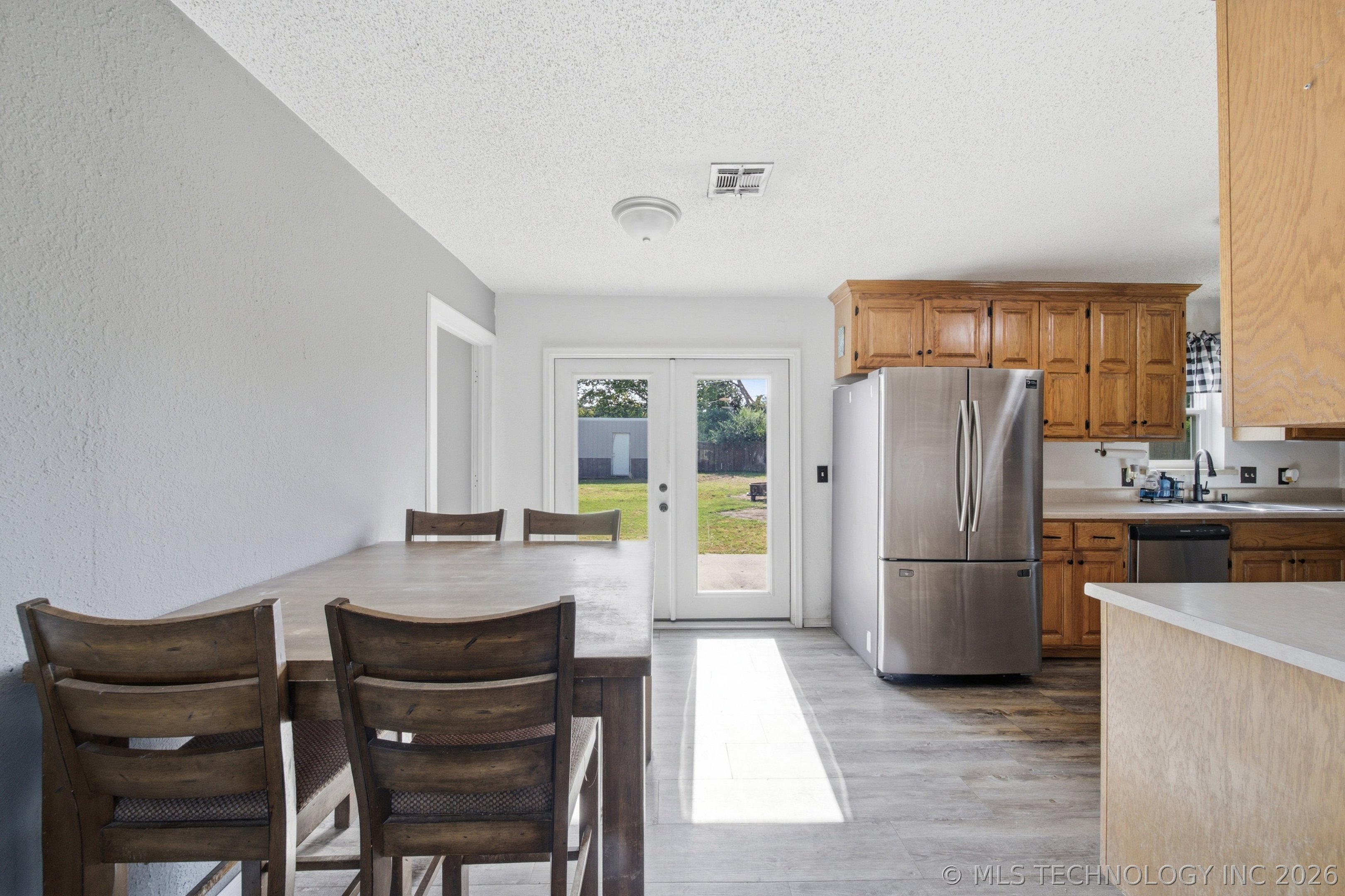 111 S 6th Street Morris OK 74445