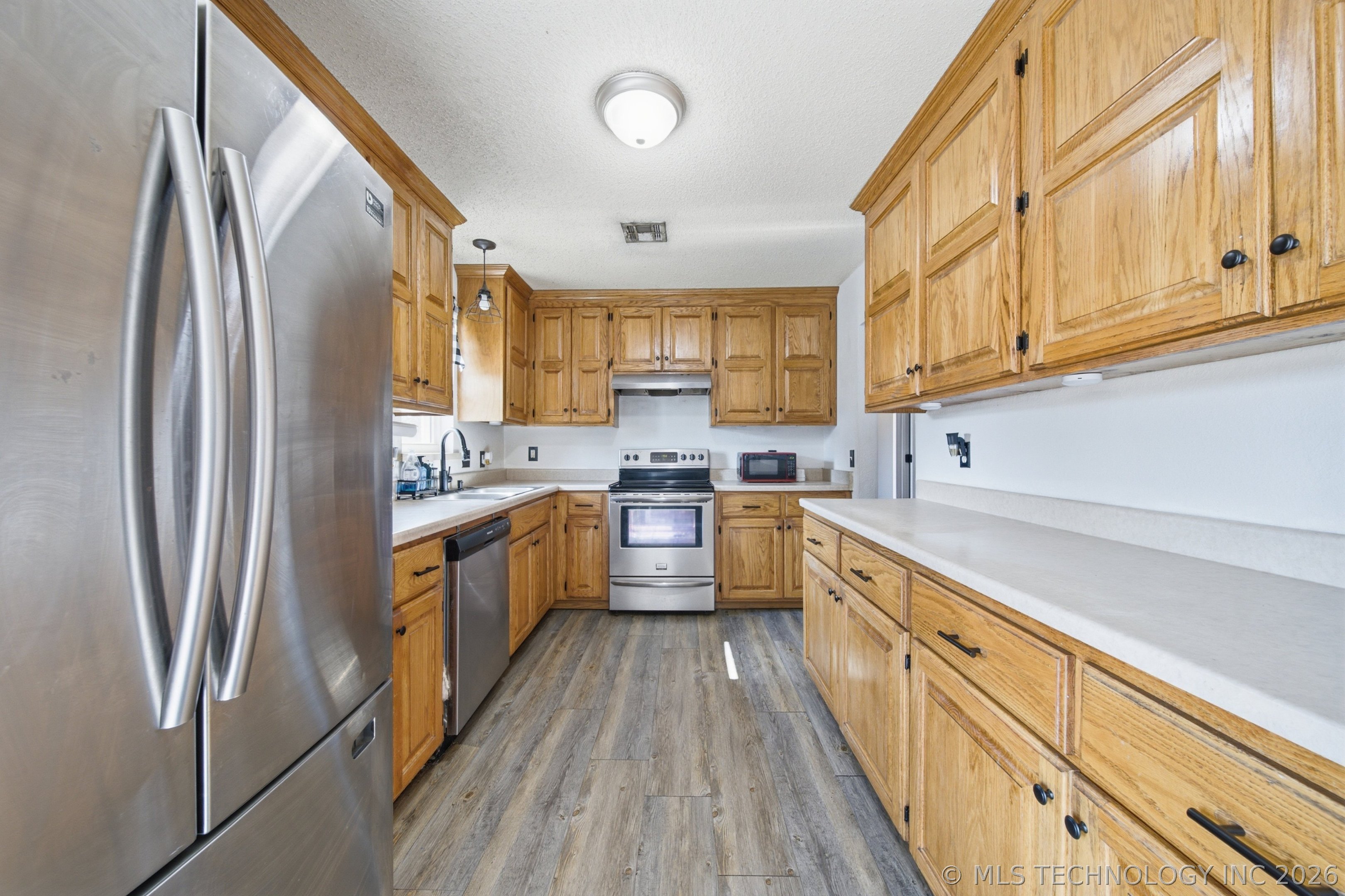 111 S 6th Street Morris OK 74445