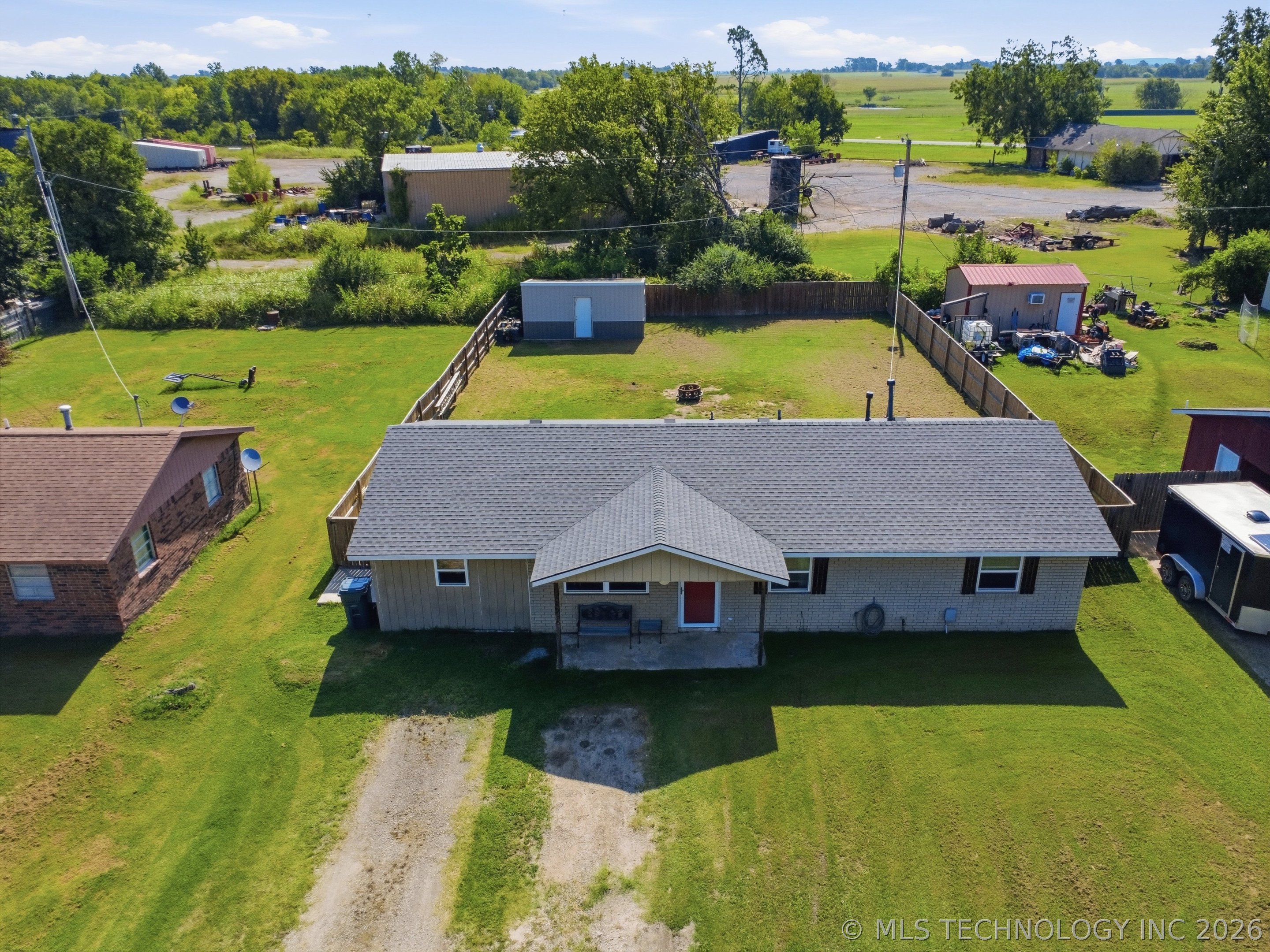 111 S 6th Street Morris OK 74445