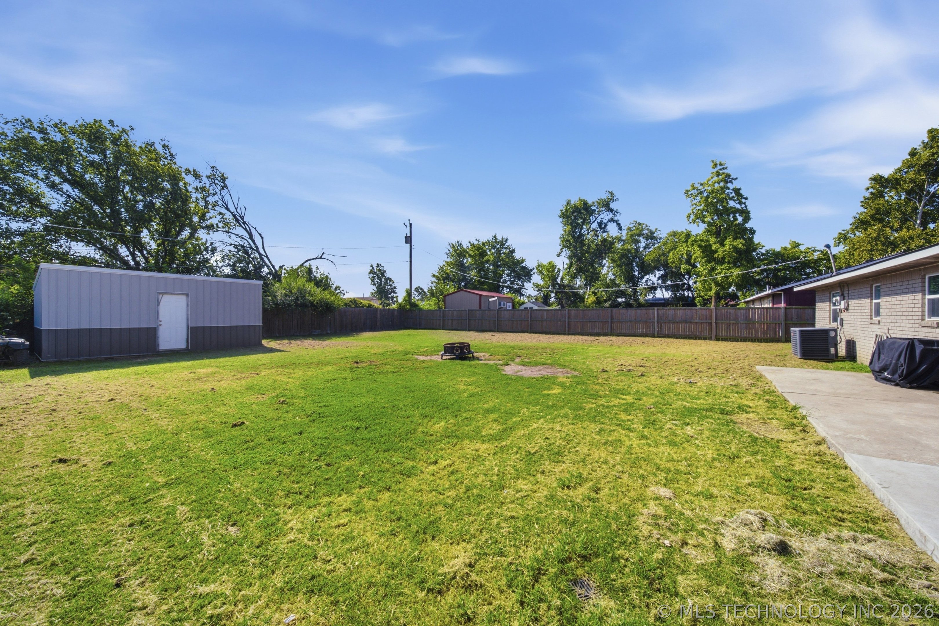 111 S 6th Street Morris OK 74445
