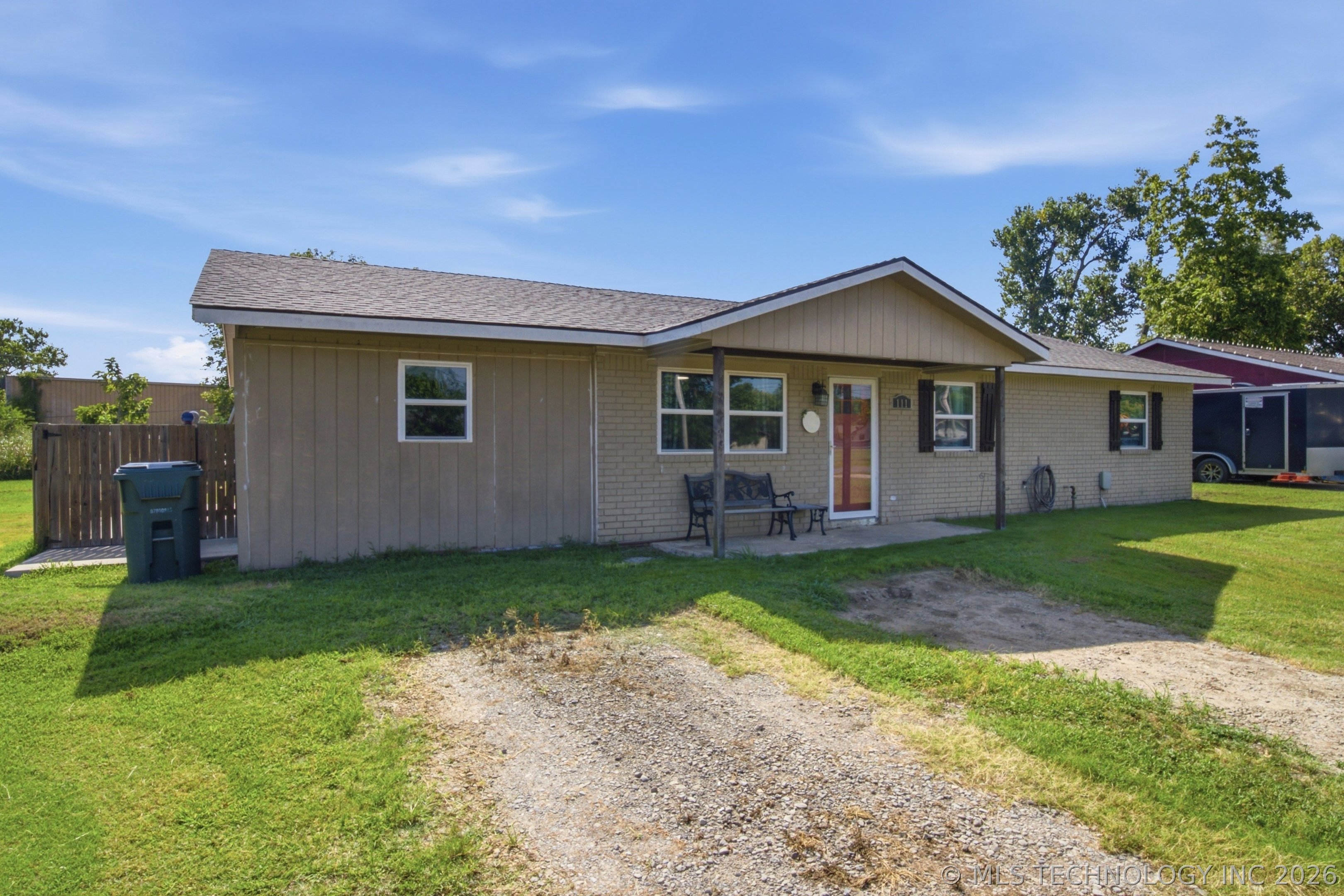 111 S 6th Street Morris OK 74445