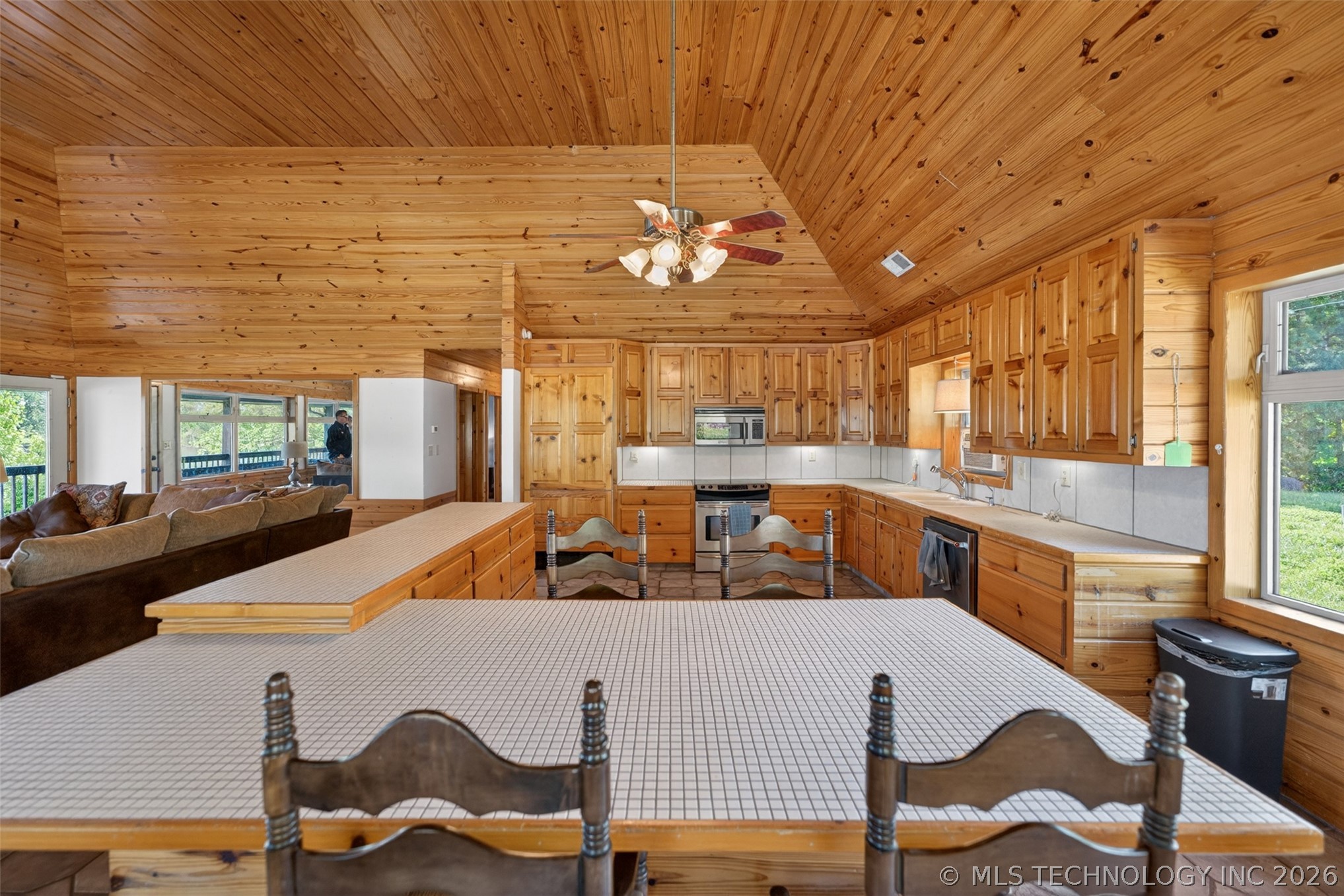 9212 N 447 Road Spavinaw OK 74366