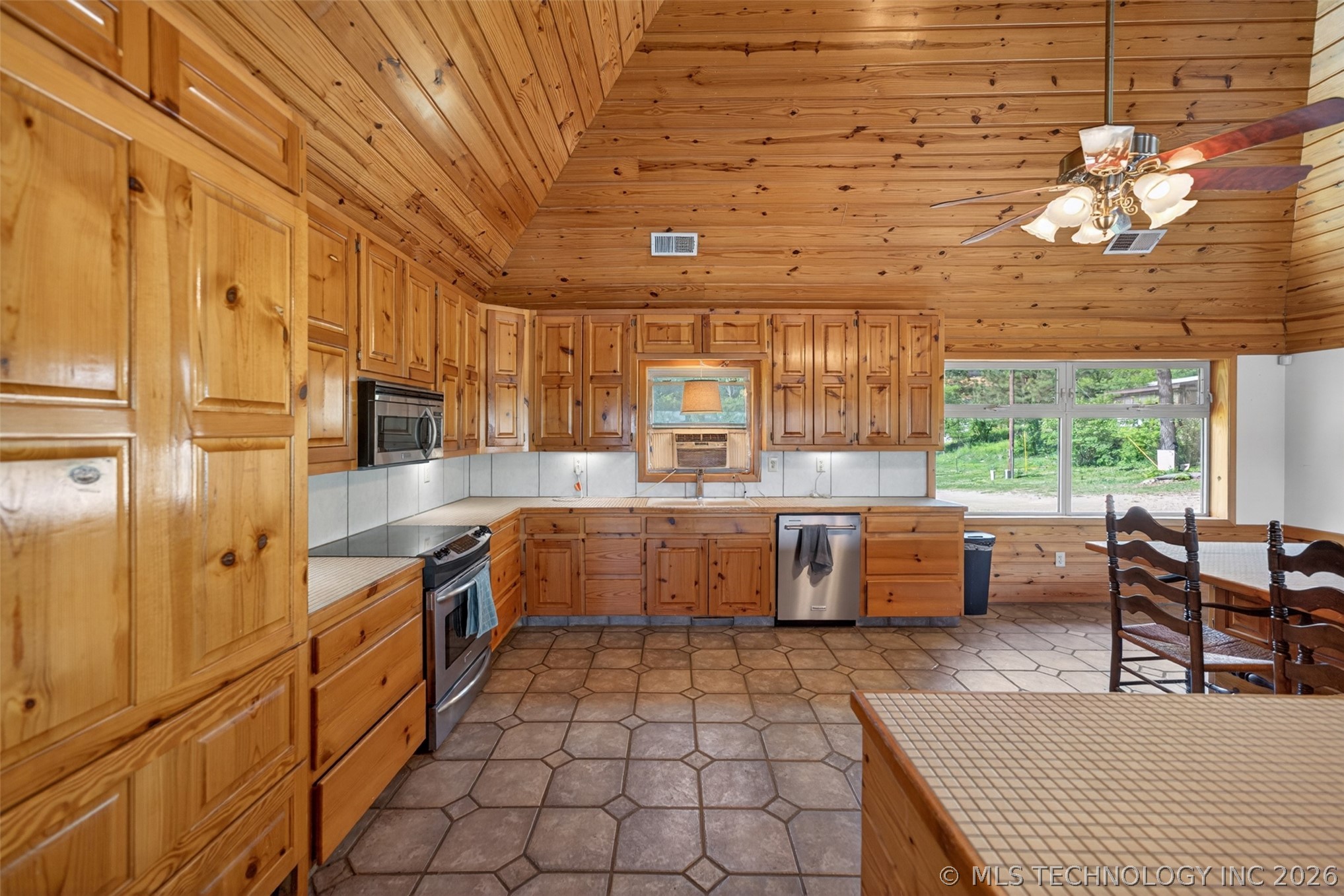 9212 N 447 Road Spavinaw OK 74366