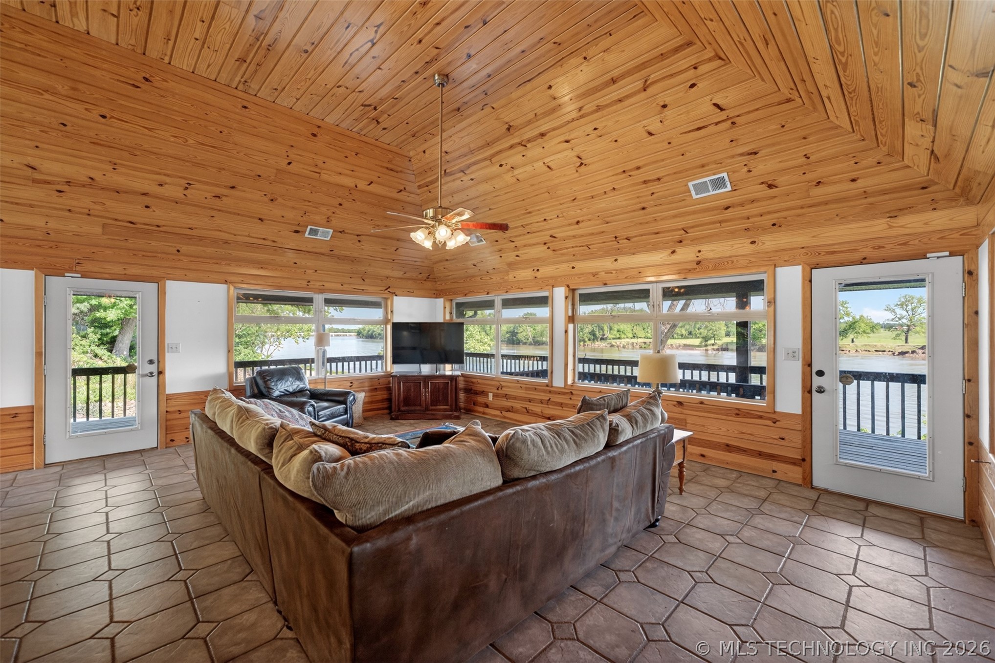 9212 N 447 Road Spavinaw OK 74366