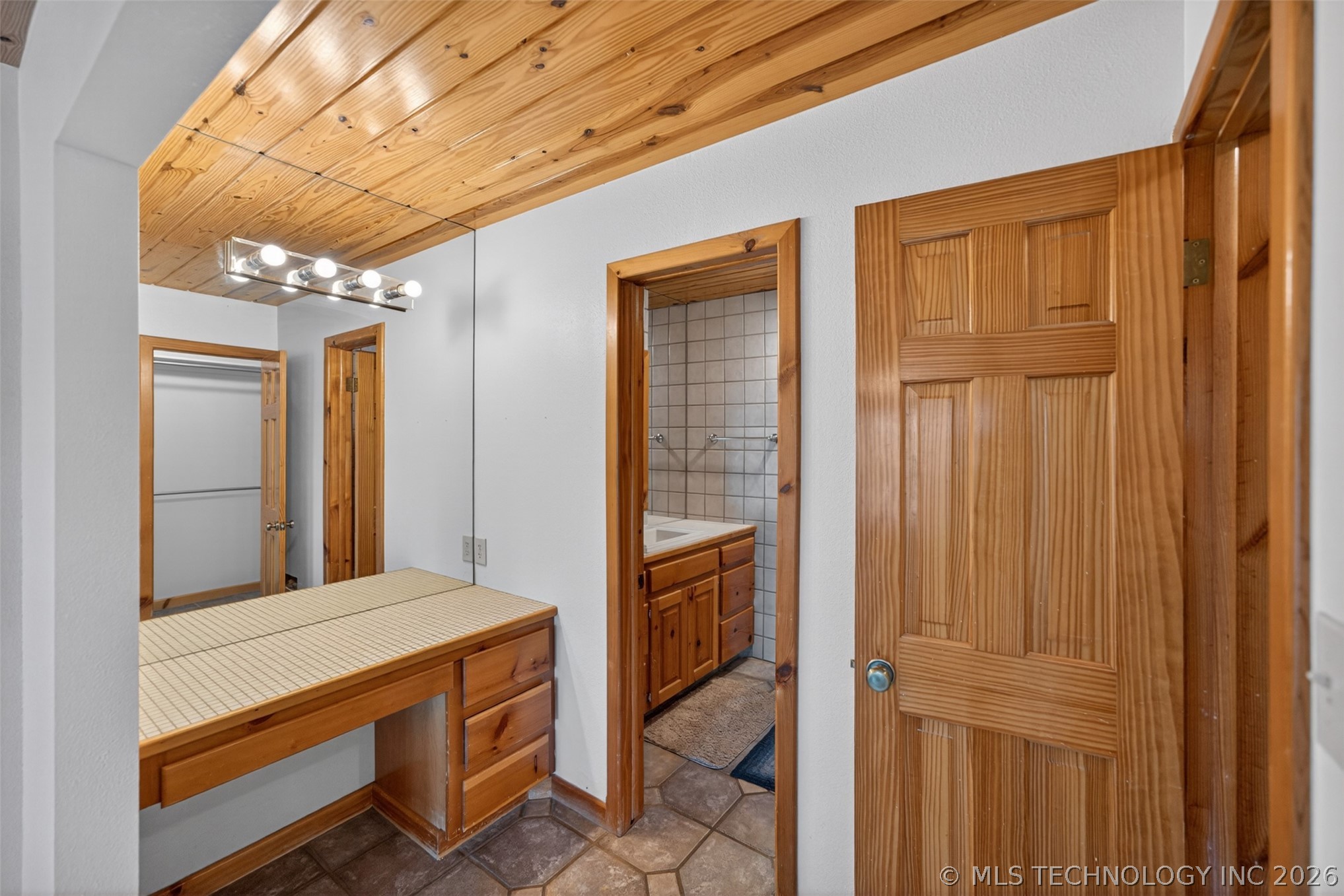 9212 N 447 Road Spavinaw OK 74366