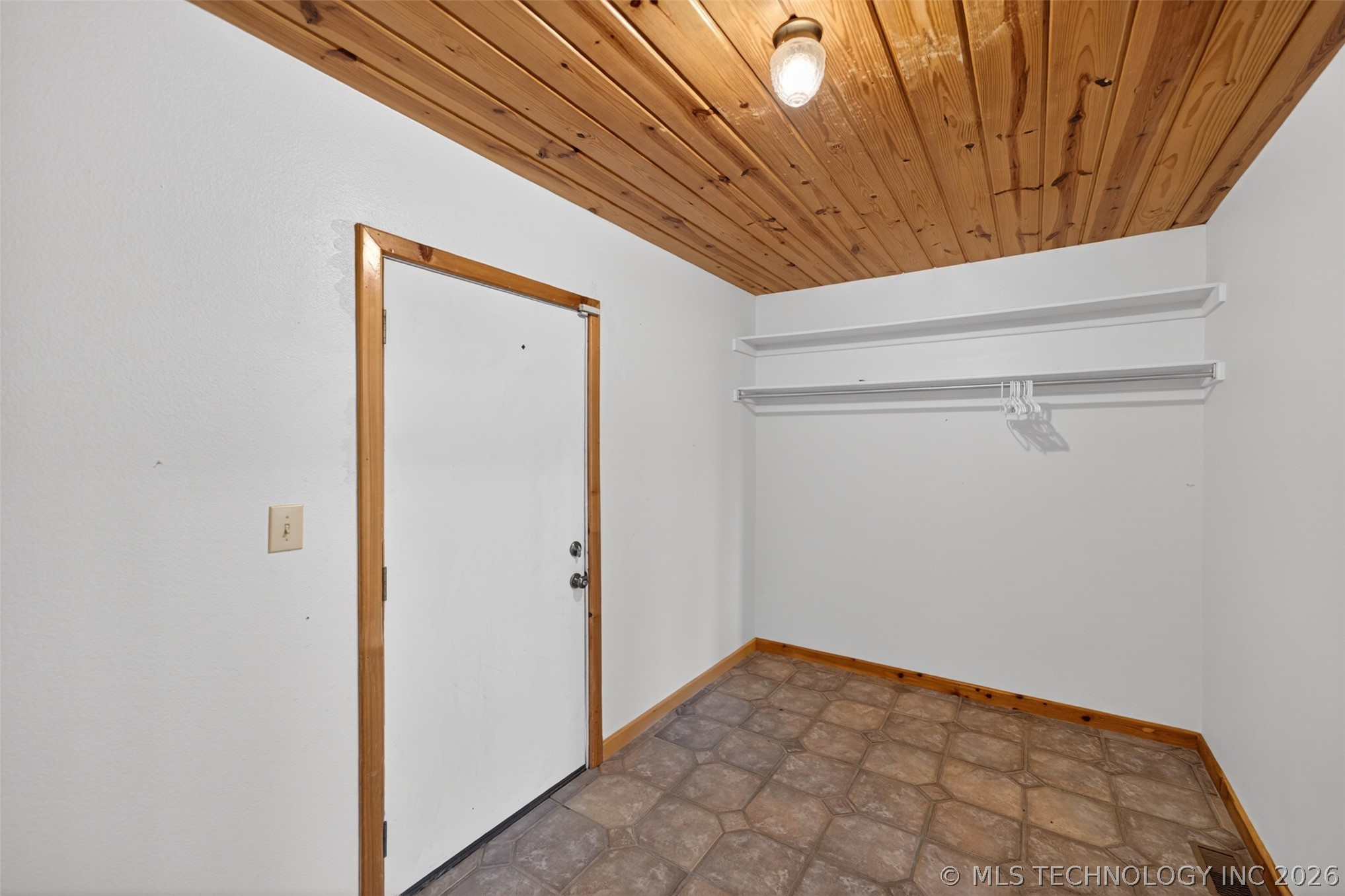 9212 N 447 Road Spavinaw OK 74366