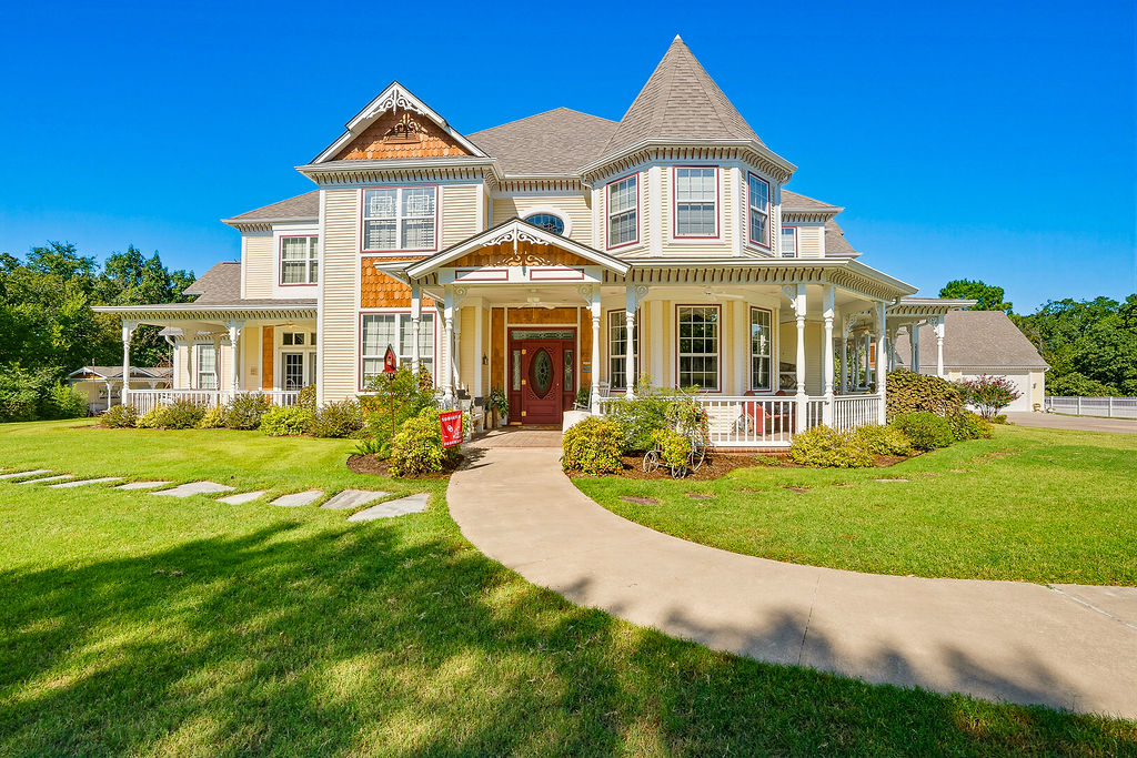 1009 SE County Road Ada OK 74820
