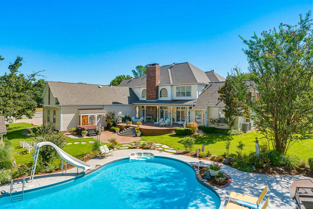 1009 SE County Road Ada OK 74820