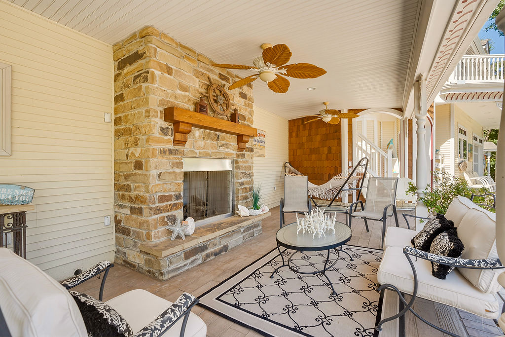 1009 SE County Road Ada OK 74820