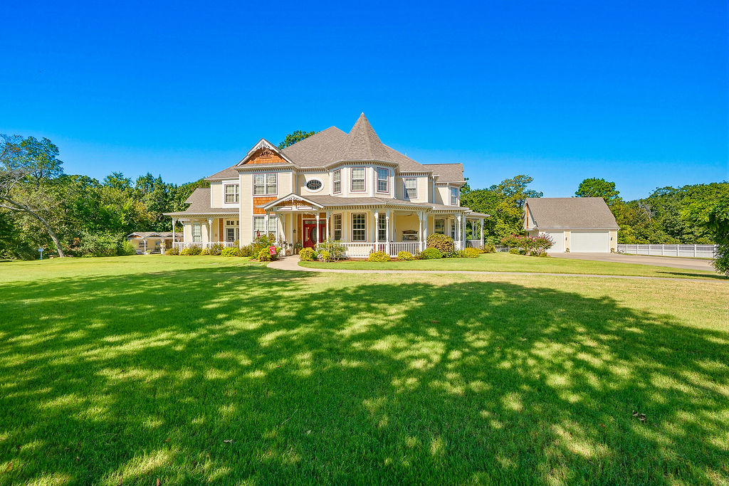1009 SE County Road Ada OK 74820