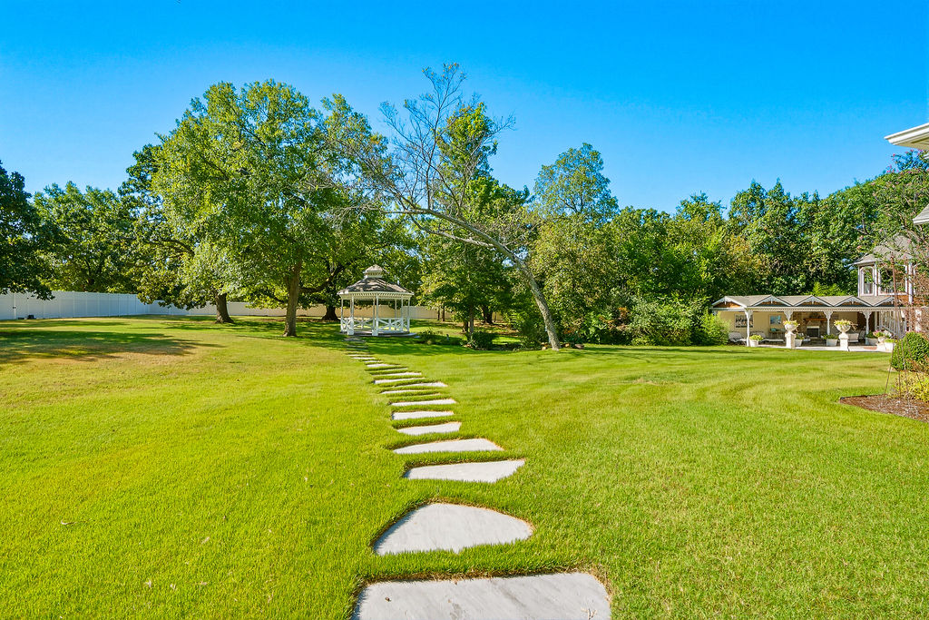 1009 SE County Road Ada OK 74820