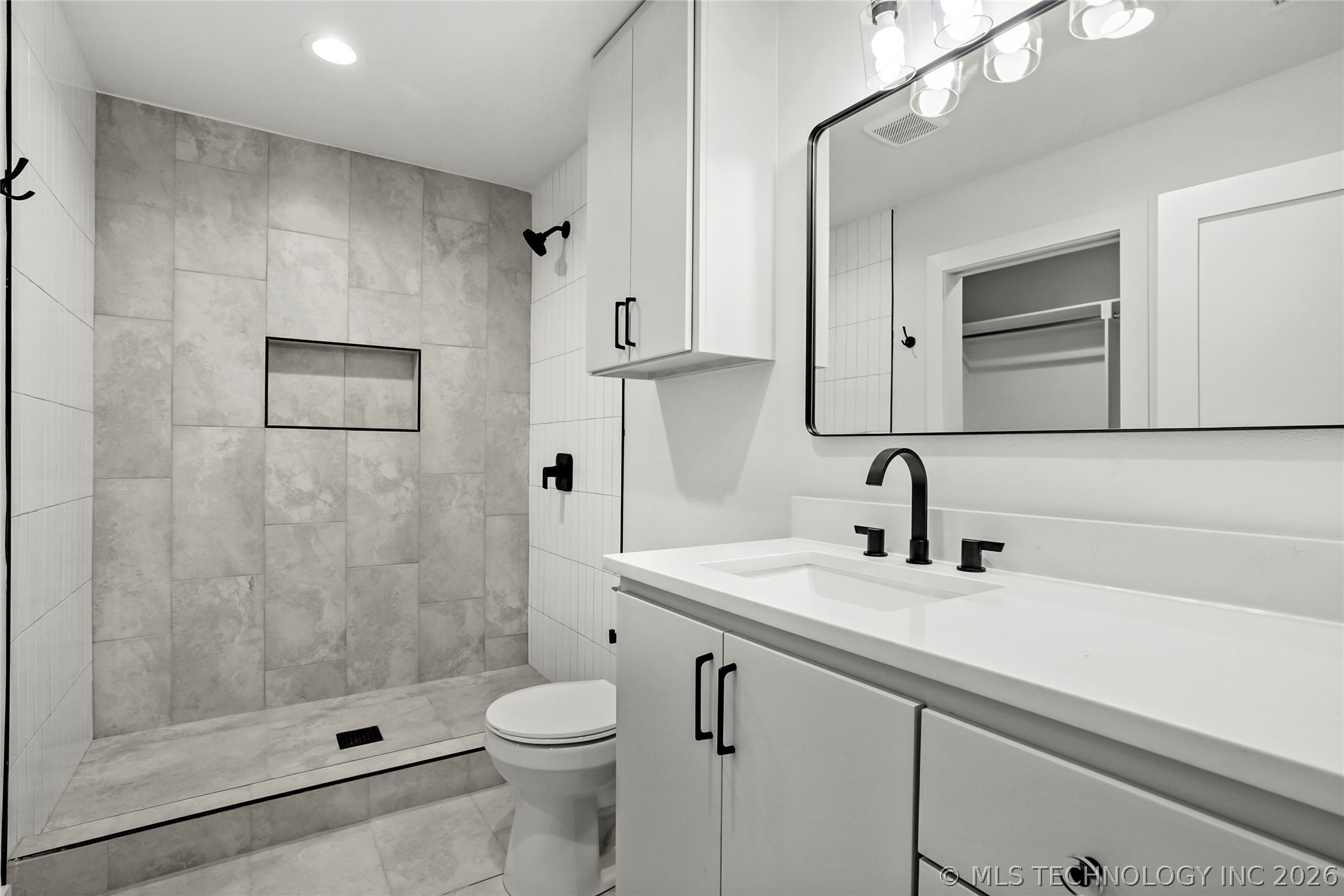 7923 E 26th Place Tulsa OK 74129
