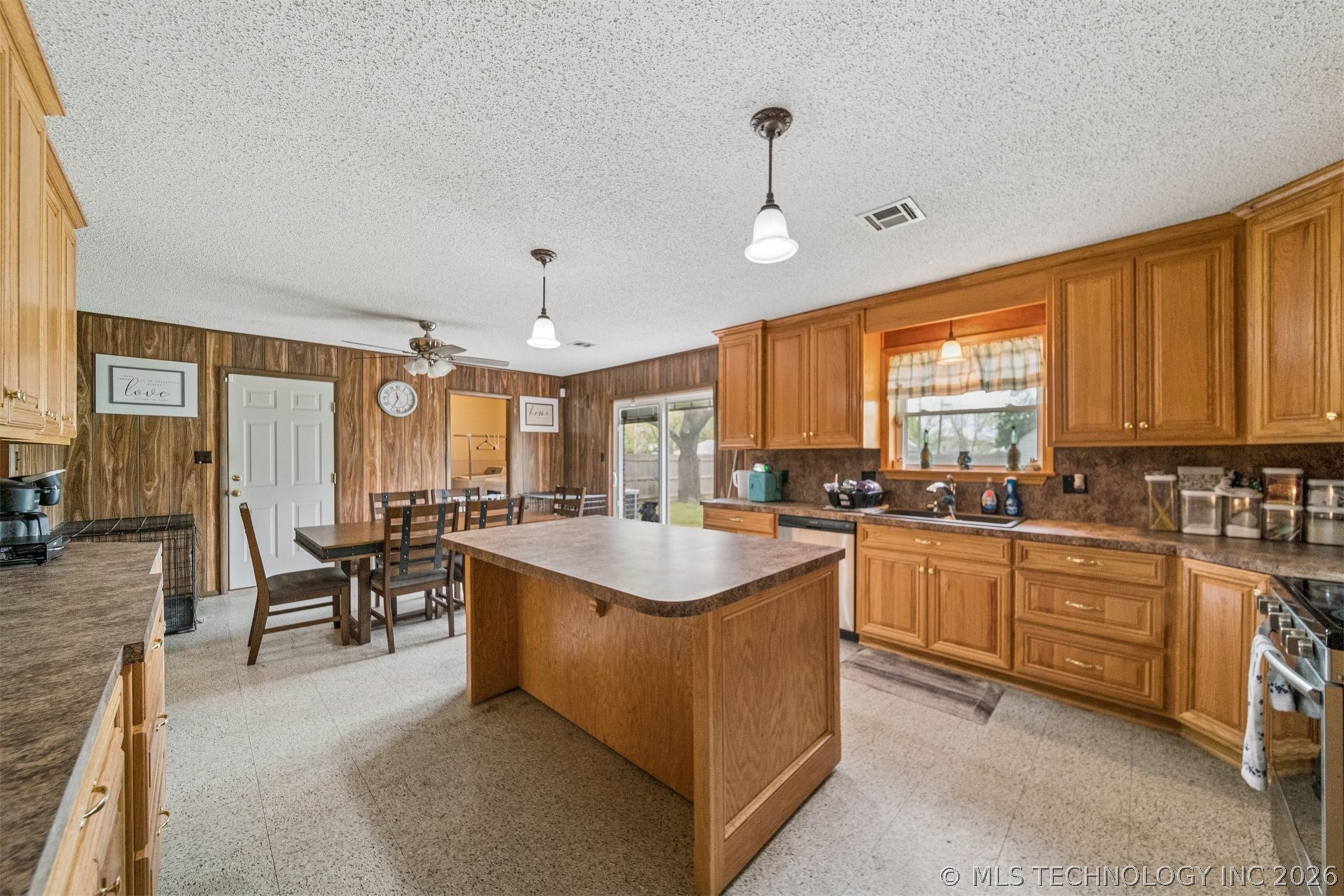 531 S Pecan Street Nowata OK 74048