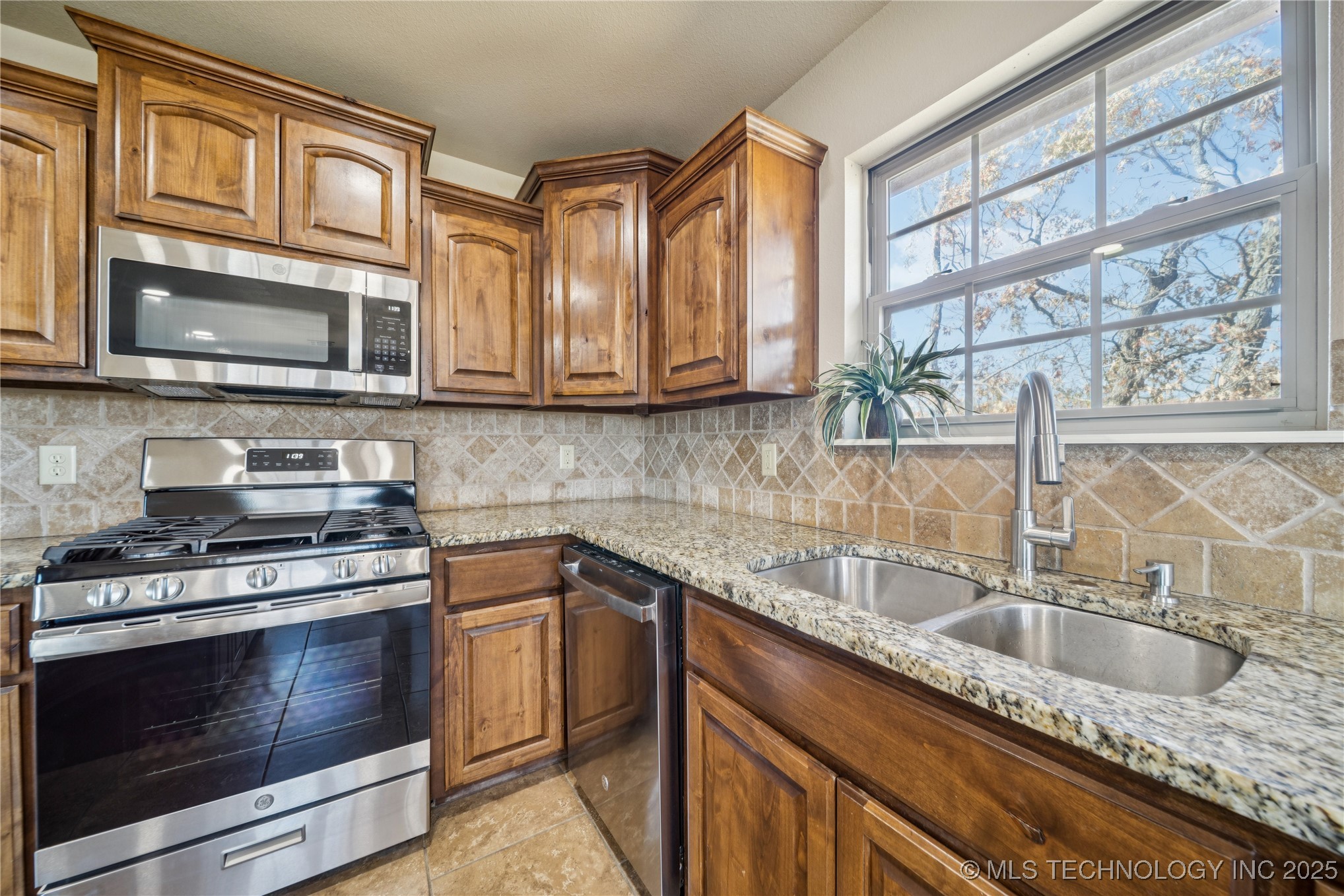 1515 Emily Circle Sapulpa OK 74066