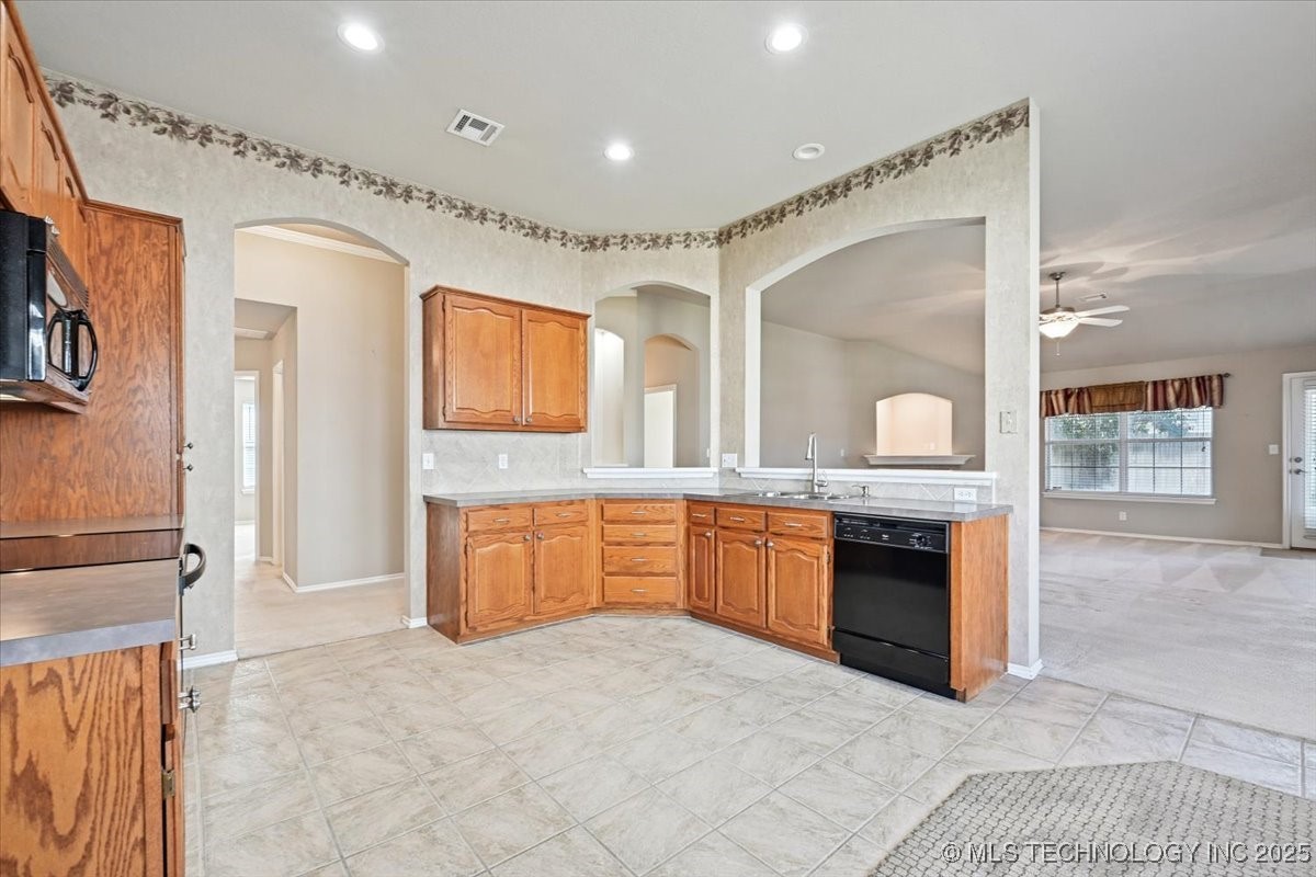 2000 N 6th Street Broken Arrow OK 74012