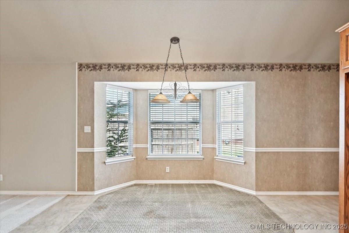 2000 N 6th Street Broken Arrow OK 74012