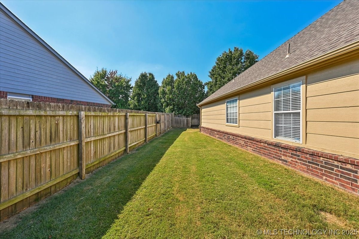 2000 N 6th Street Broken Arrow OK 74012