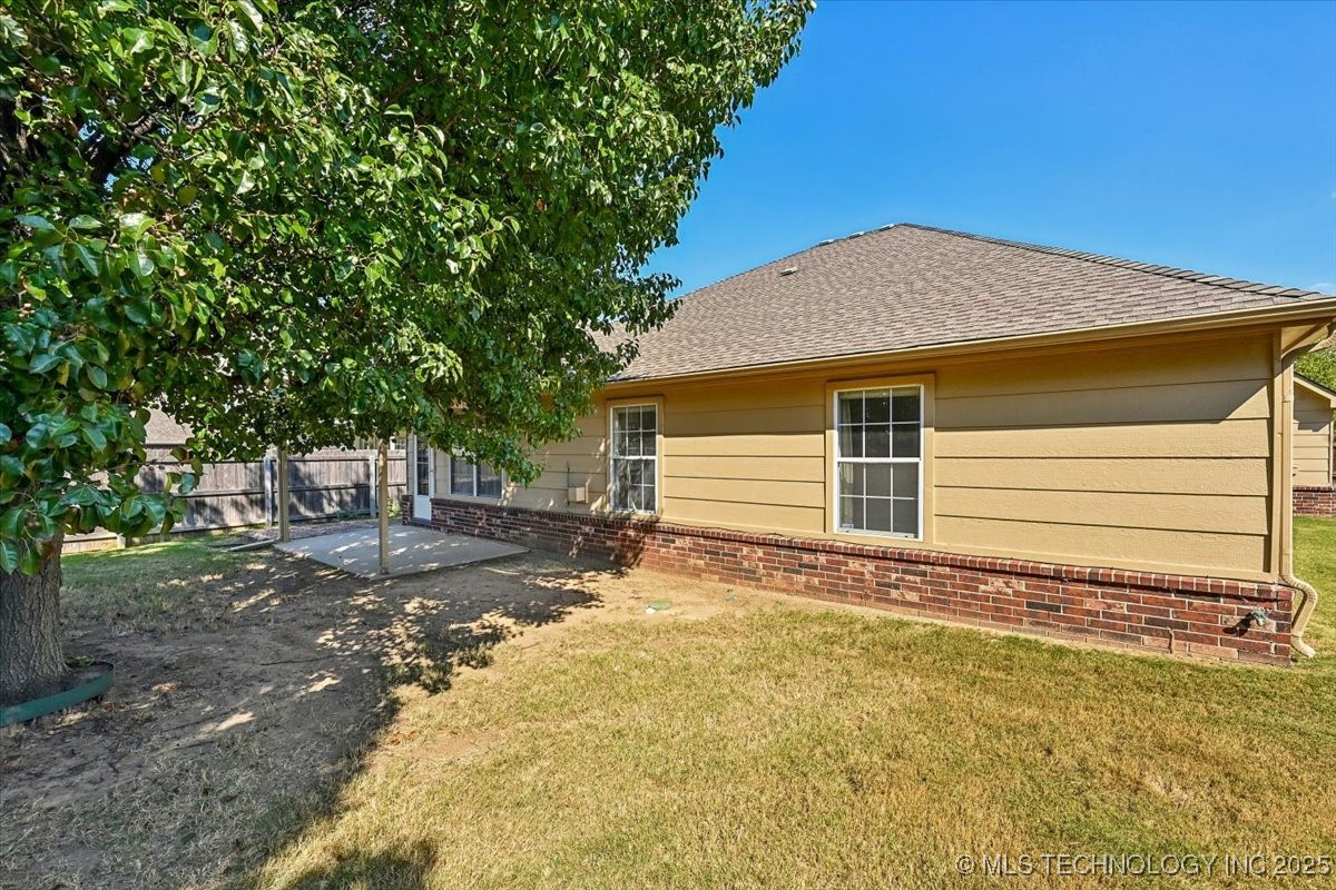 2000 N 6th Street Broken Arrow OK 74012