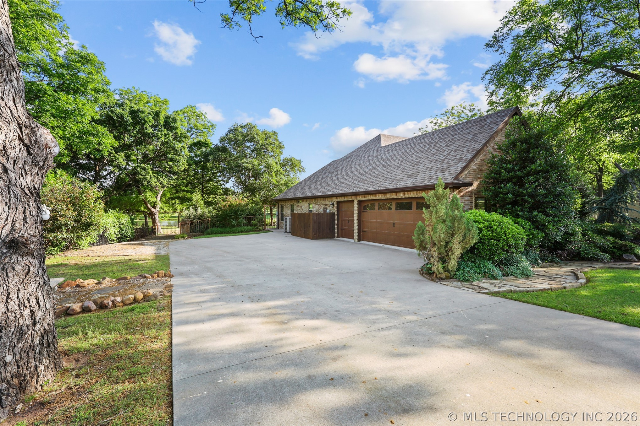 32 Wilderness S Calera OK 74730