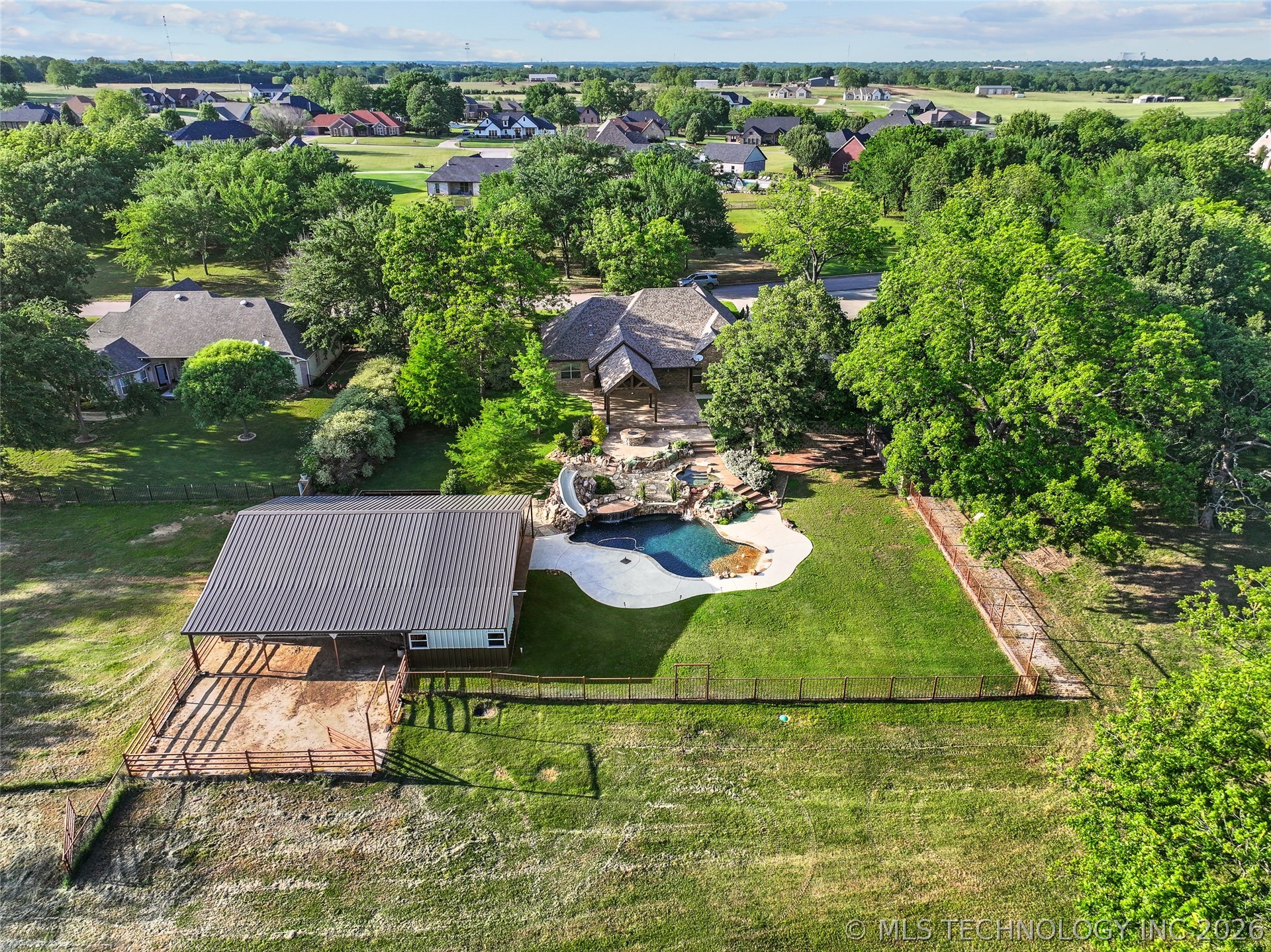 32 Wilderness S Calera OK 74730
