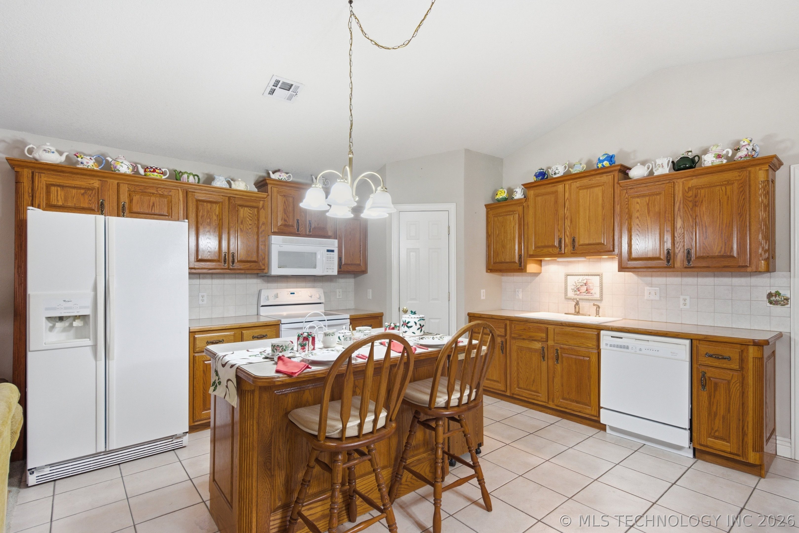 802 E 10th Terrace Grove OK 74344
