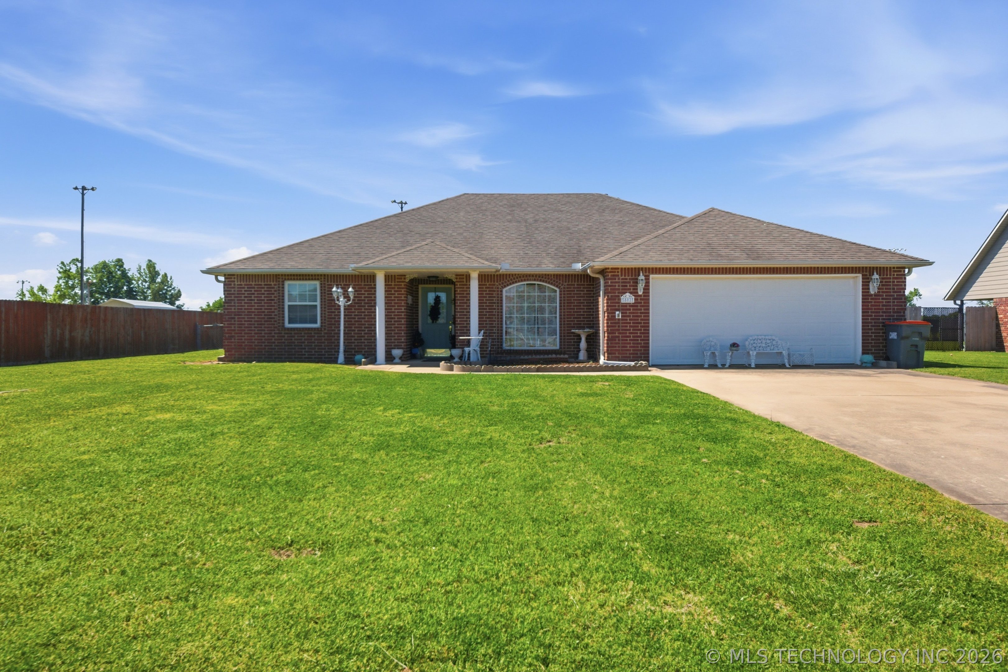 802 E 10th Terrace Grove OK 74344
