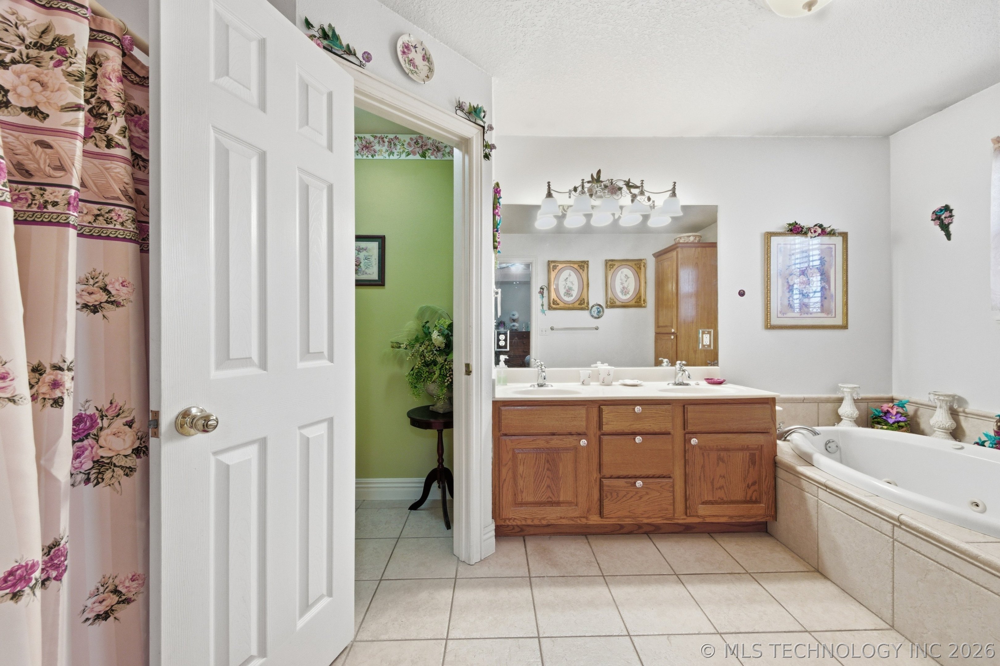 802 E 10th Terrace Grove OK 74344