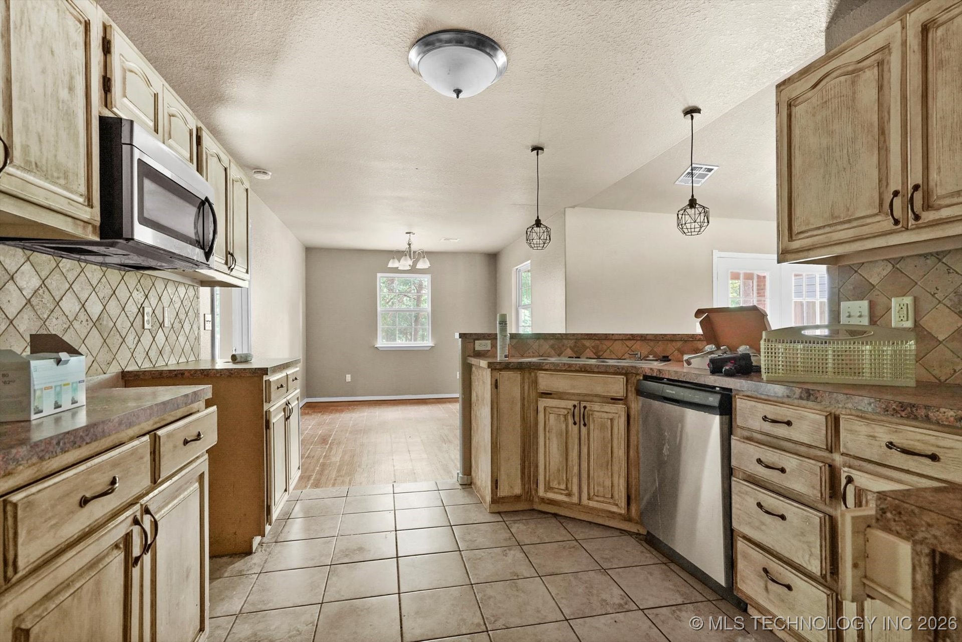 25025 S 4130 Road Claremore OK 74019