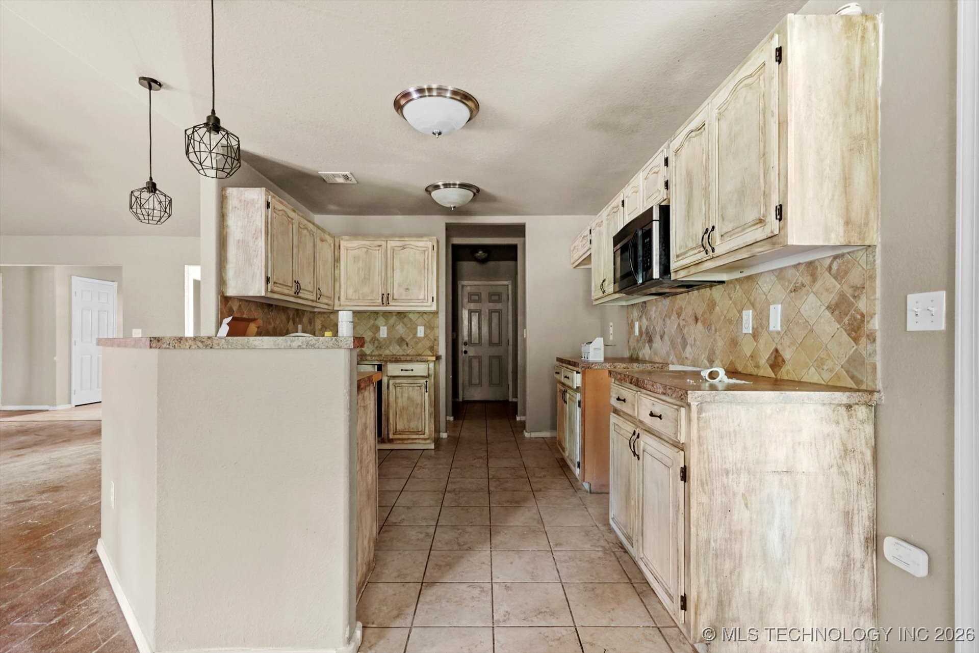 25025 S 4130 Road Claremore OK 74019