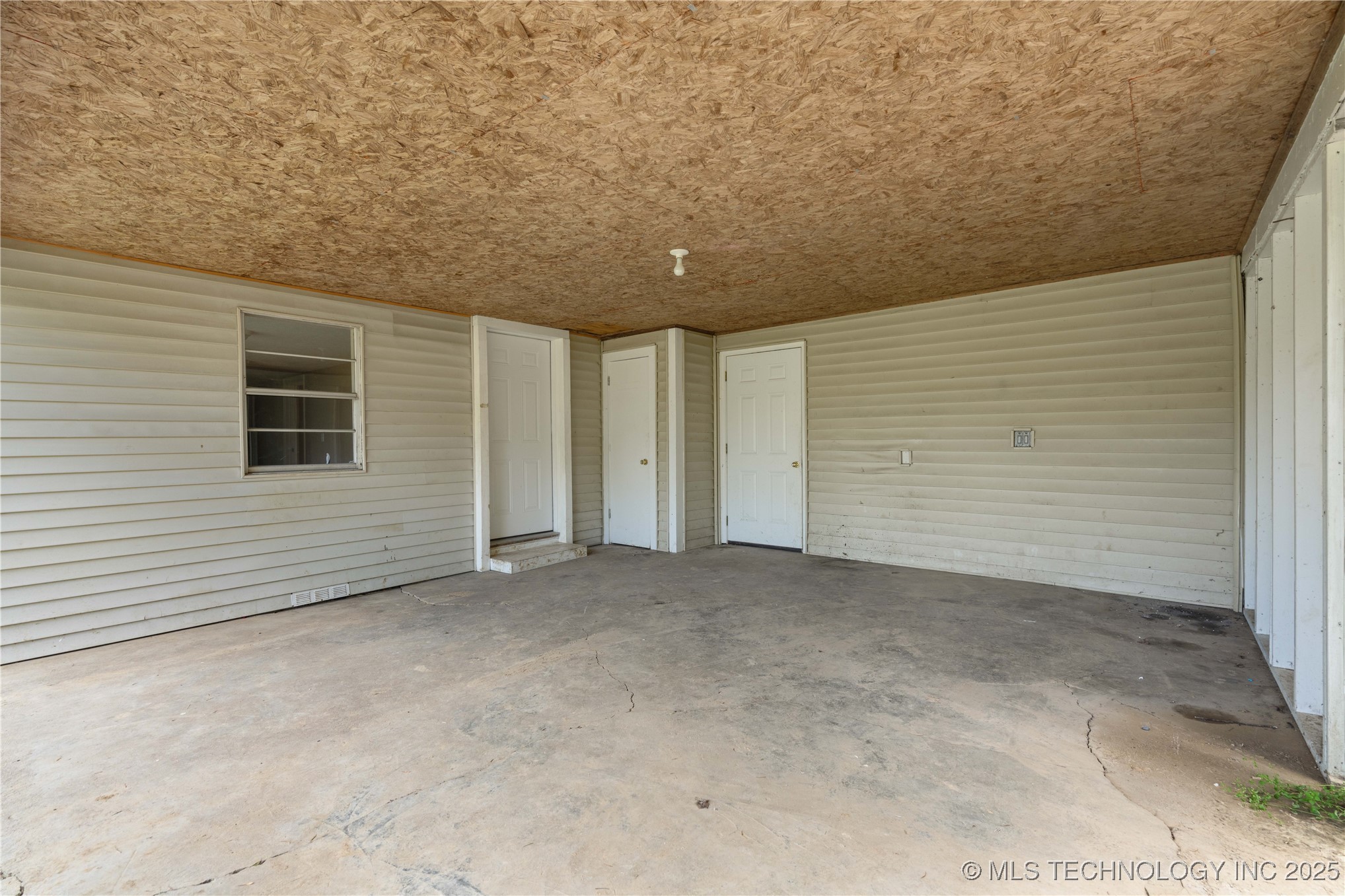 607 E Schley Street Vian OK 74962