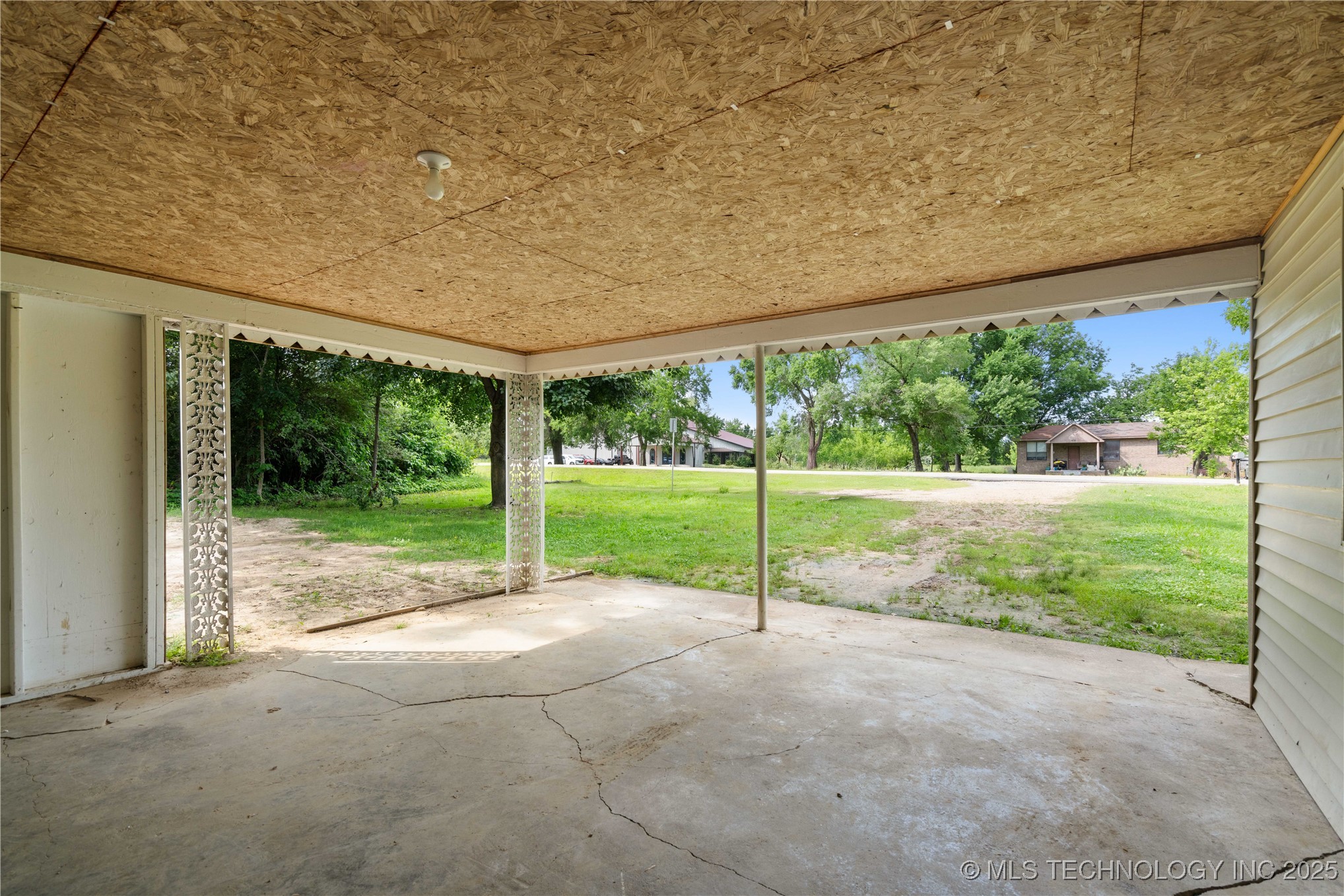 607 E Schley Street Vian OK 74962