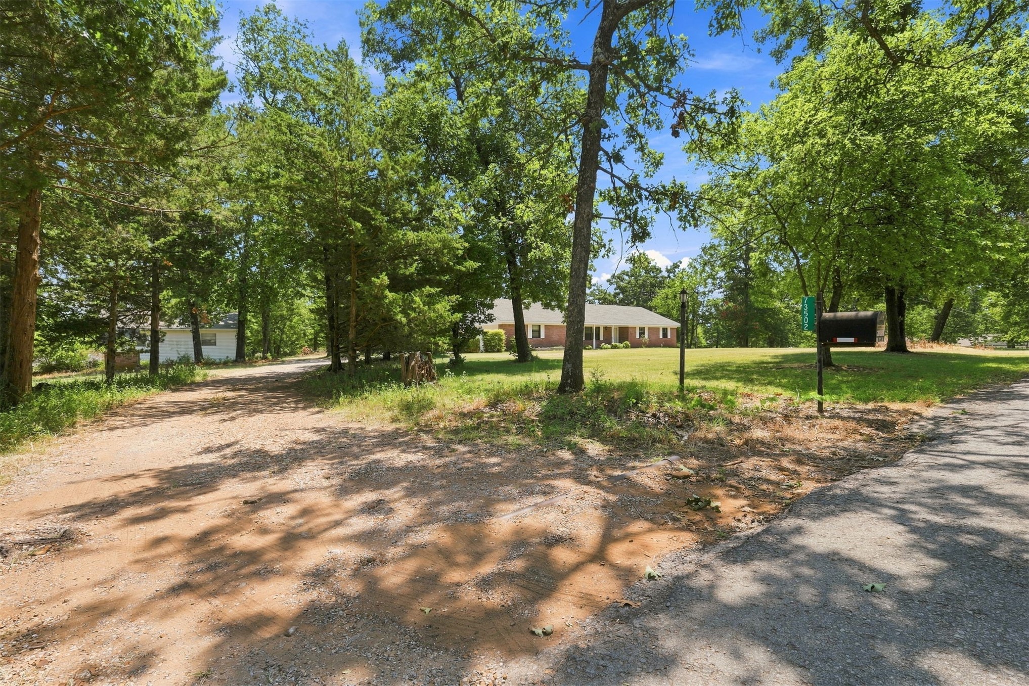 73502 Cyclone Hollow Road Wagoner OK 74467