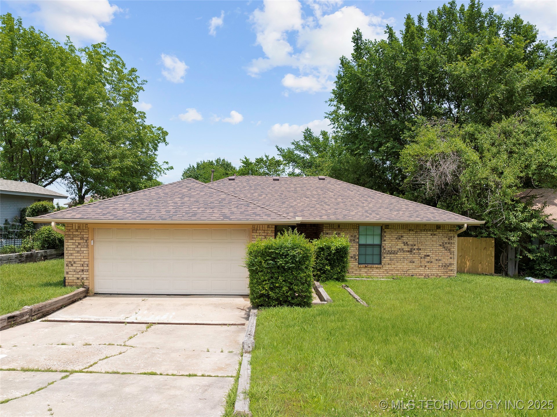 2408 Arlington Boulevard Ada OK 74820
