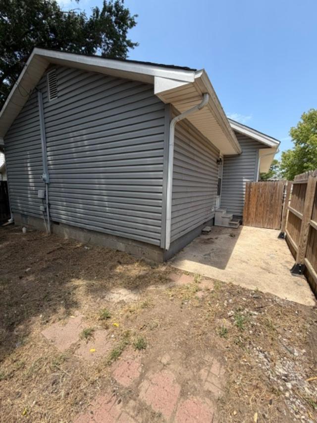 605 N Burgess Street Holdenville OK 74848