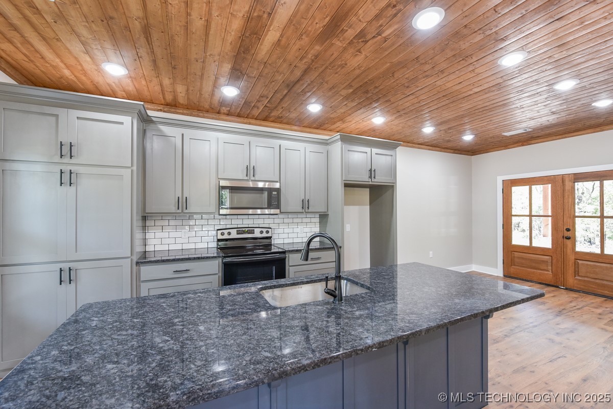 18856 W Woodhaven Drive Cookson OK 74427