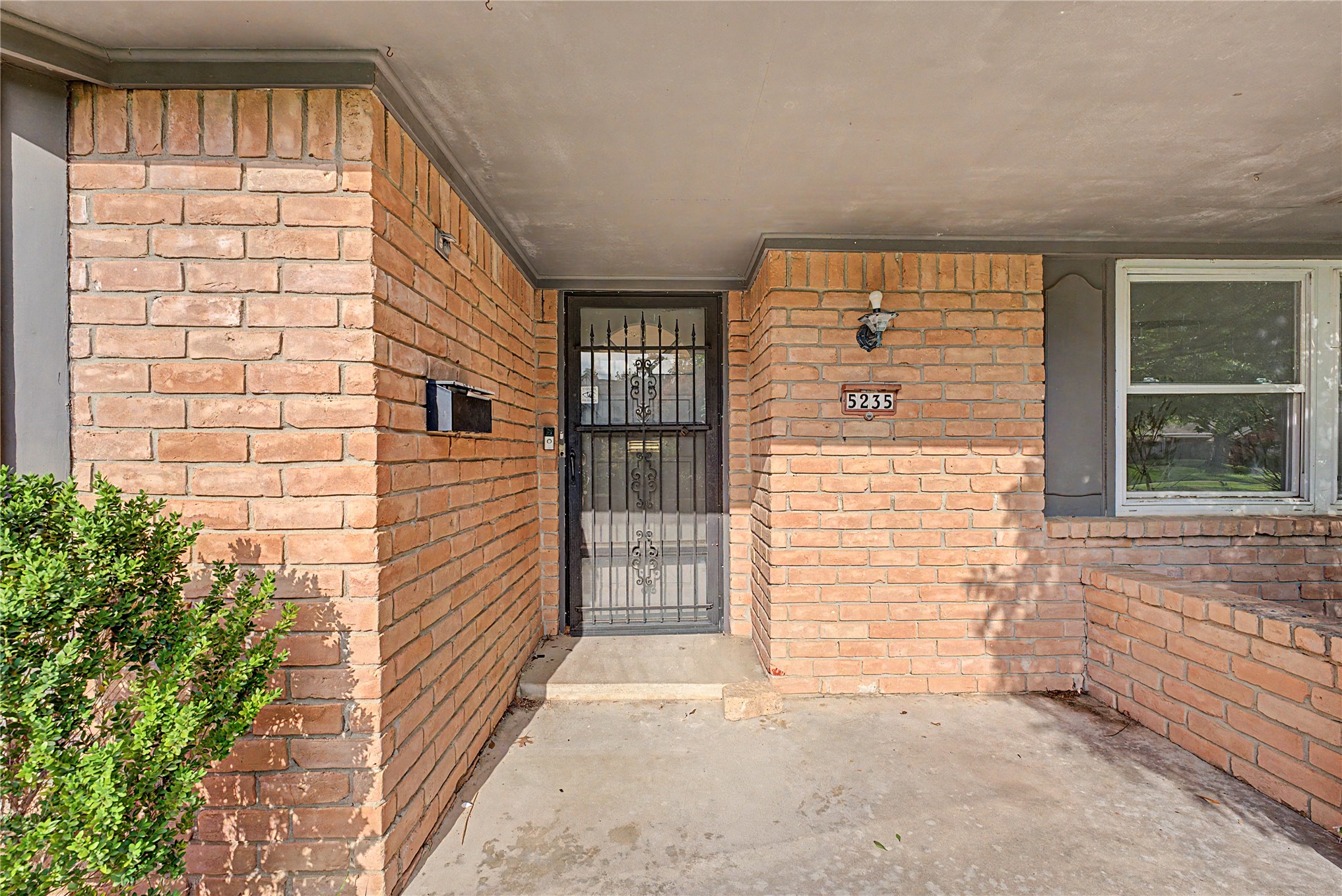 5235 S 69th Eastavenue Tulsa OK 74145