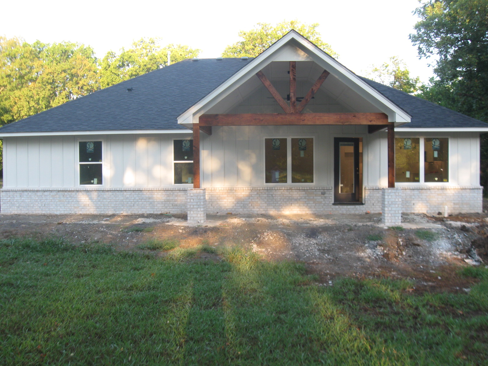 2056 N Cherokee Avenue Chouteau OK 74337