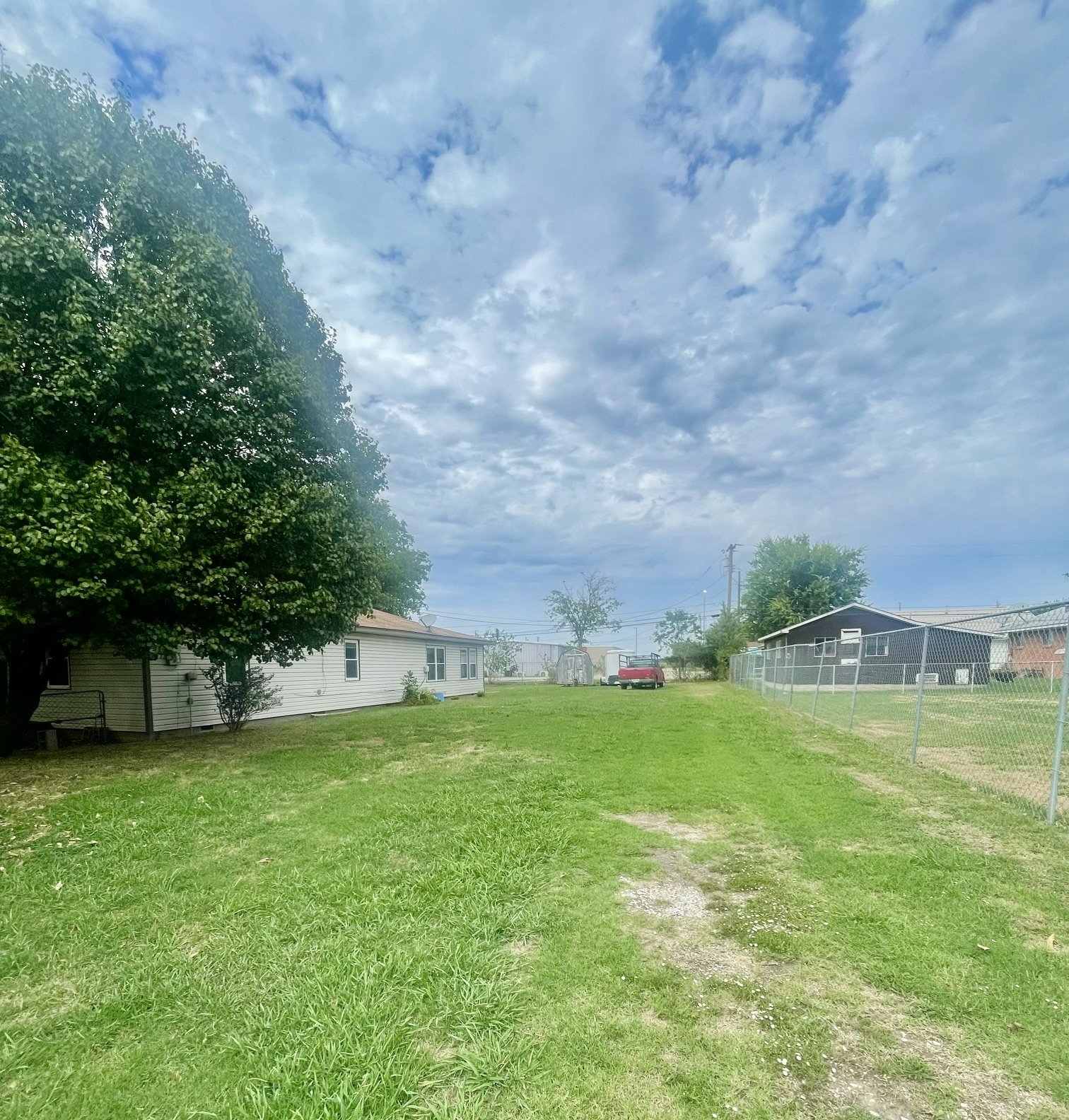 612 W 3rd Street Skiatook OK 74070